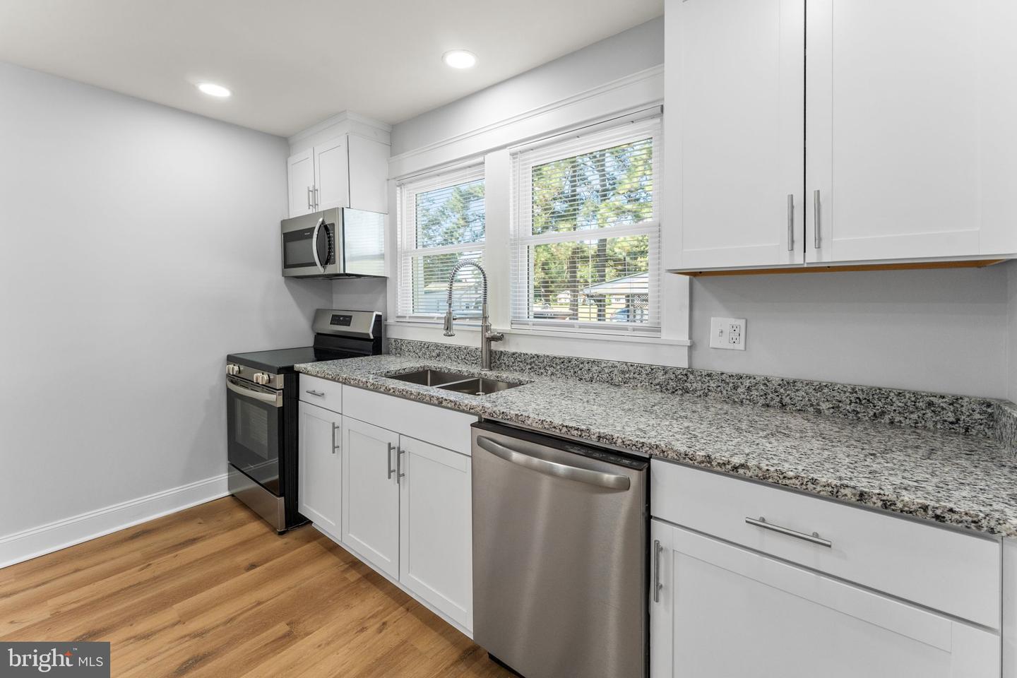 72 JAMES LN, WEEMS, Virginia 22576, 2 Bedrooms Bedrooms, ,1 BathroomBathrooms,Residential,For sale,72 JAMES LN,VALV2000884 MLS # VALV2000884