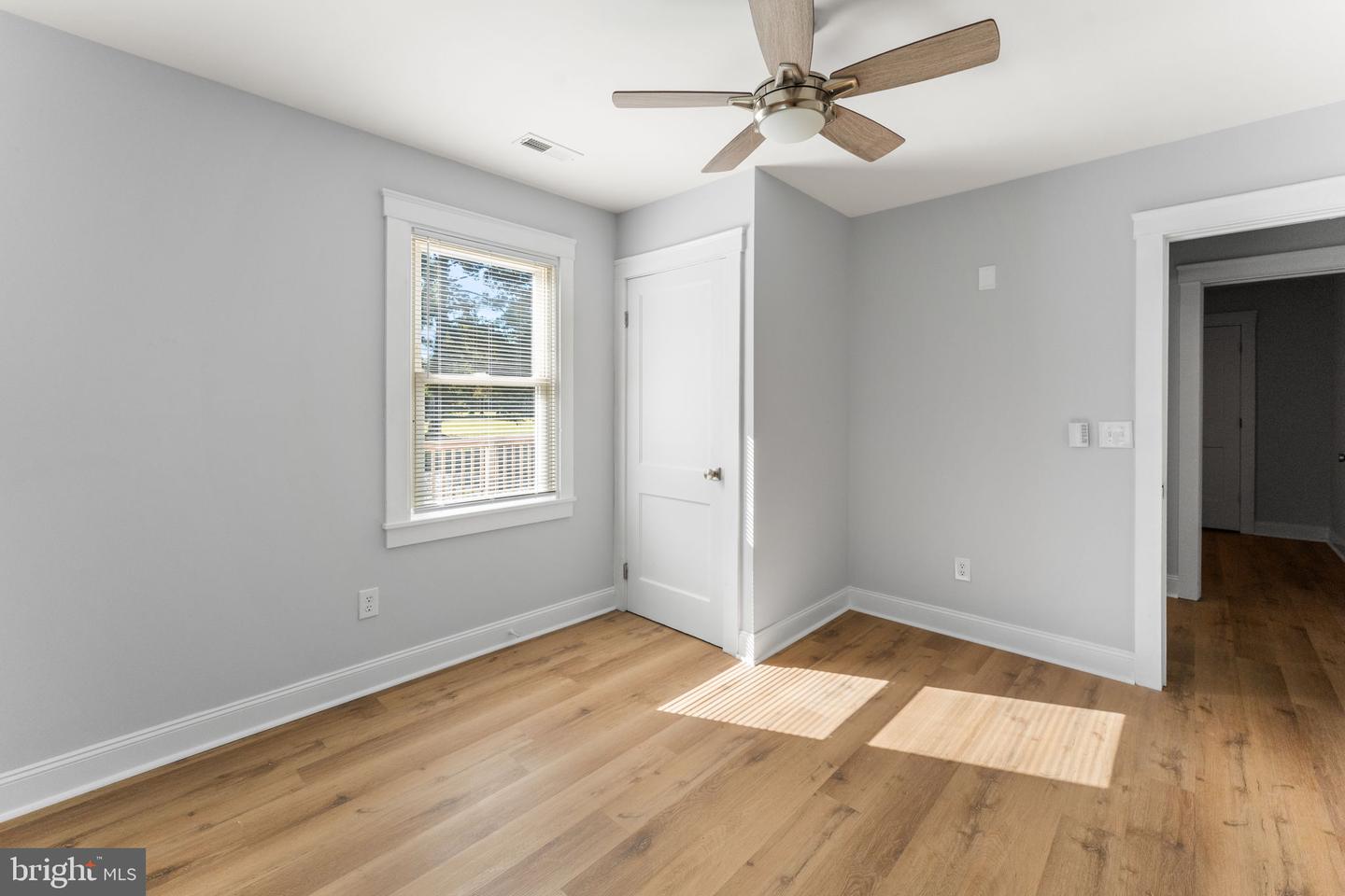 72 JAMES LN, WEEMS, Virginia 22576, 2 Bedrooms Bedrooms, ,1 BathroomBathrooms,Residential,For sale,72 JAMES LN,VALV2000884 MLS # VALV2000884