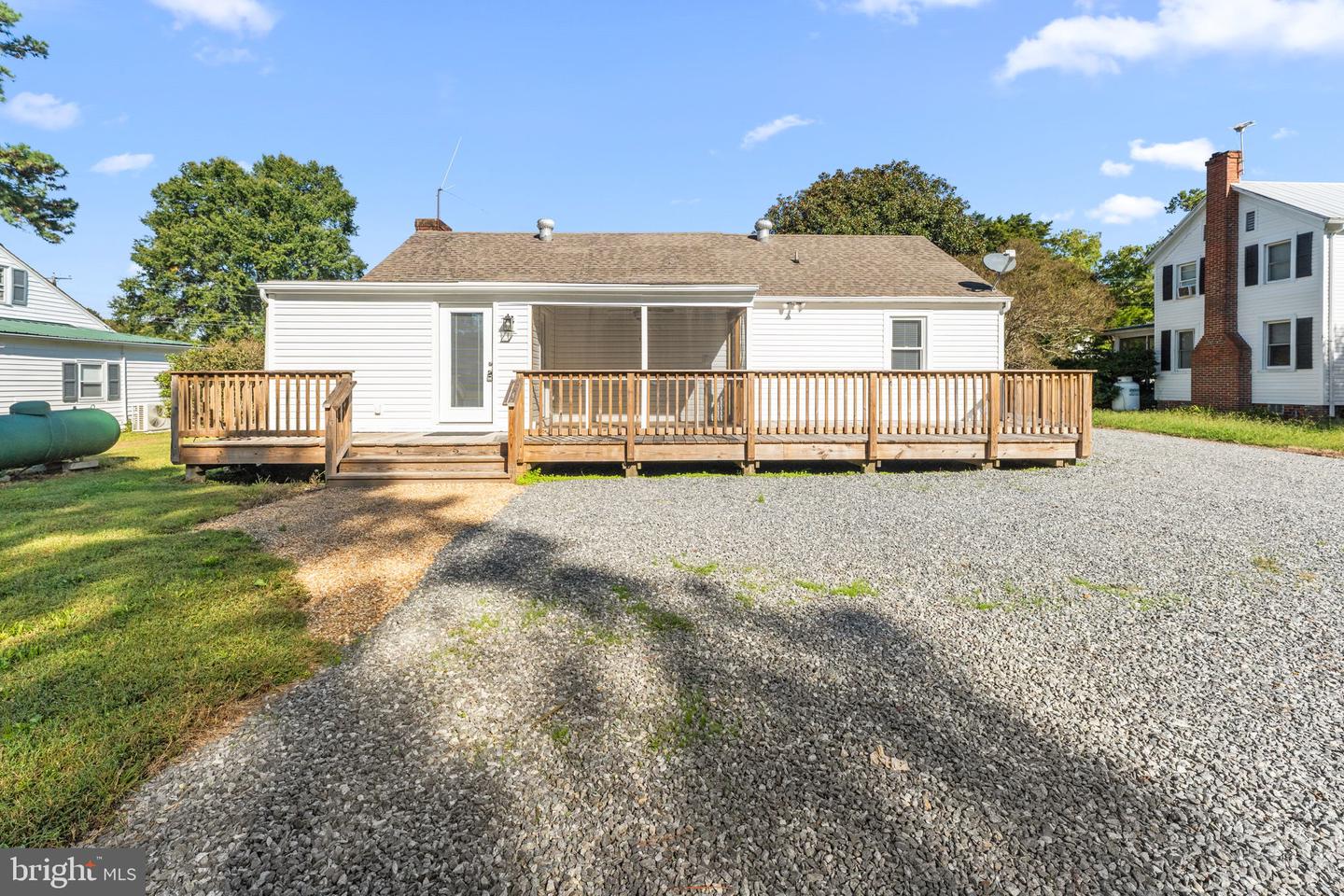 72 JAMES LN, WEEMS, Virginia 22576, 2 Bedrooms Bedrooms, ,1 BathroomBathrooms,Residential,For sale,72 JAMES LN,VALV2000884 MLS # VALV2000884
