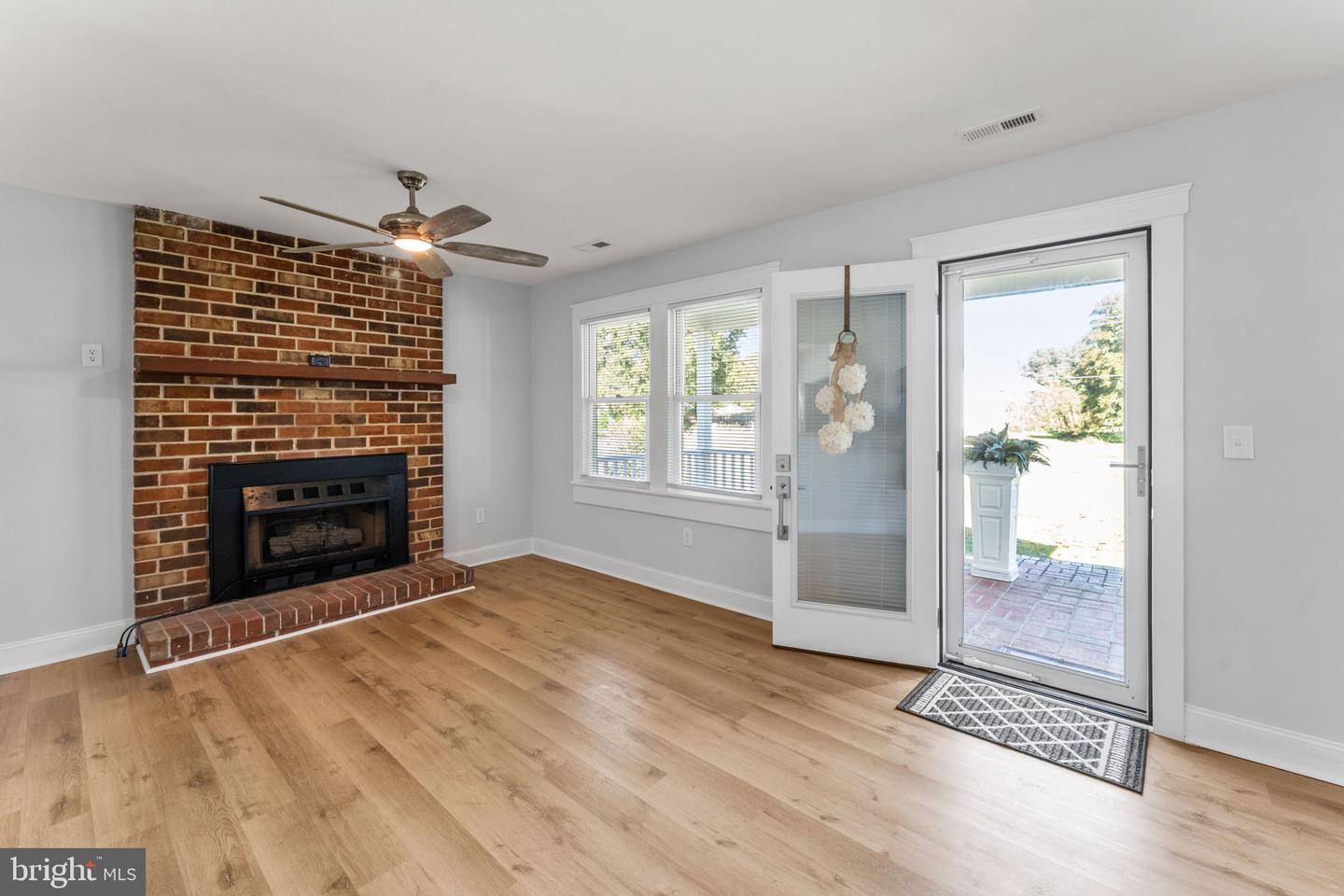 72 JAMES LN, WEEMS, Virginia 22576, 2 Bedrooms Bedrooms, ,1 BathroomBathrooms,Residential,For sale,72 JAMES LN,VALV2000884 MLS # VALV2000884