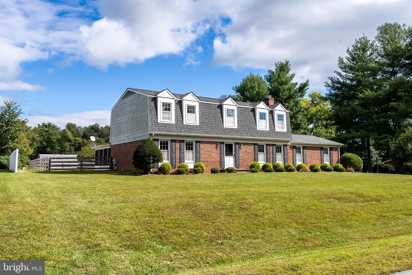17412 MADISON AVE, HAMILTON, Virginia 20158, 4 Bedrooms Bedrooms, ,2 BathroomsBathrooms,Residential,For sale,17412 MADISON AVE,VALO2108374 MLS # VALO2108374