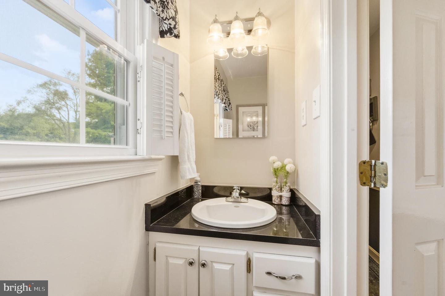 17412 MADISON AVE, HAMILTON, Virginia 20158, 4 Bedrooms Bedrooms, ,2 BathroomsBathrooms,Residential,For sale,17412 MADISON AVE,VALO2108374 MLS # VALO2108374