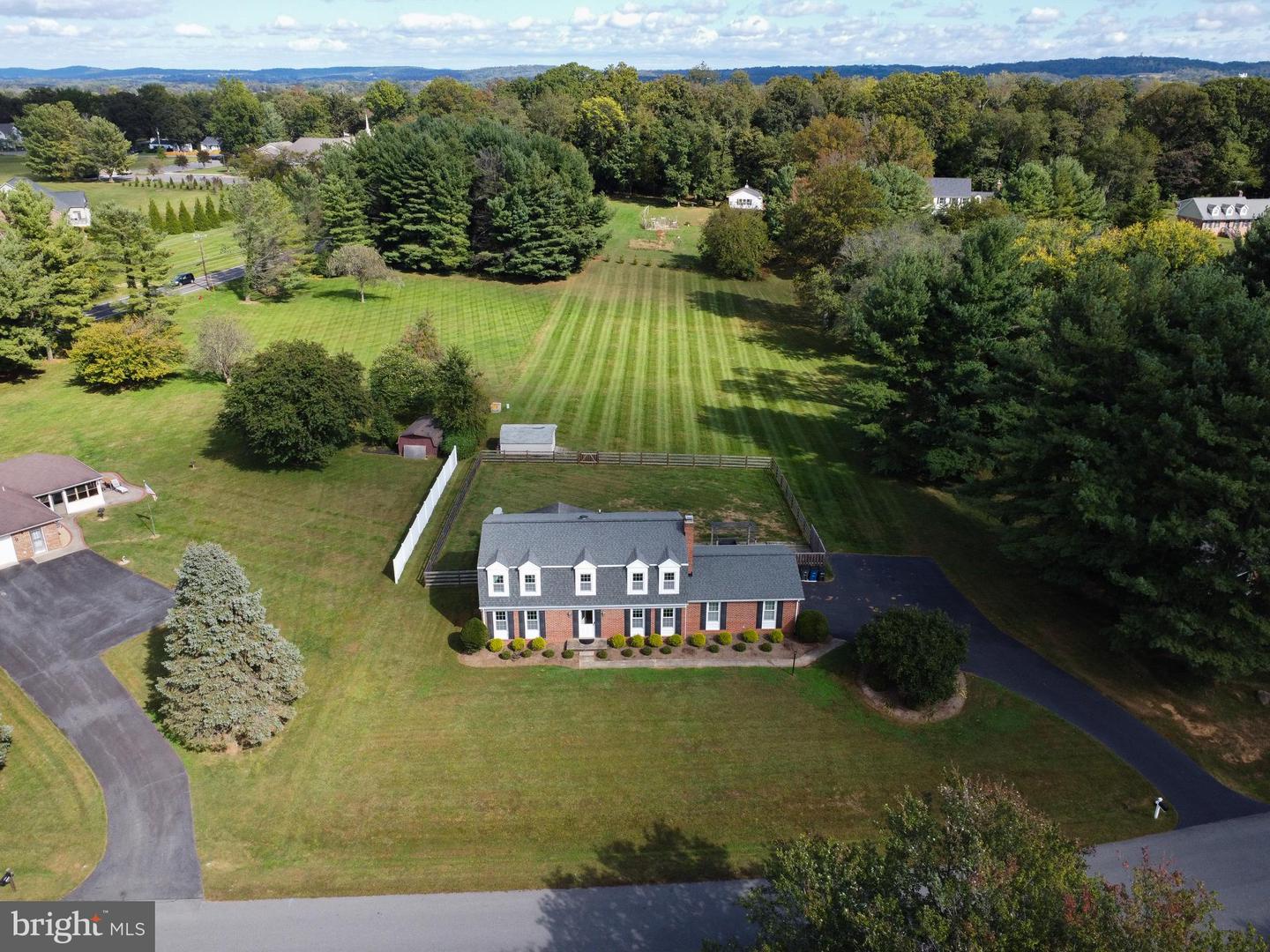 17412 MADISON AVE, HAMILTON, Virginia 20158, 4 Bedrooms Bedrooms, ,2 BathroomsBathrooms,Residential,For sale,17412 MADISON AVE,VALO2108374 MLS # VALO2108374