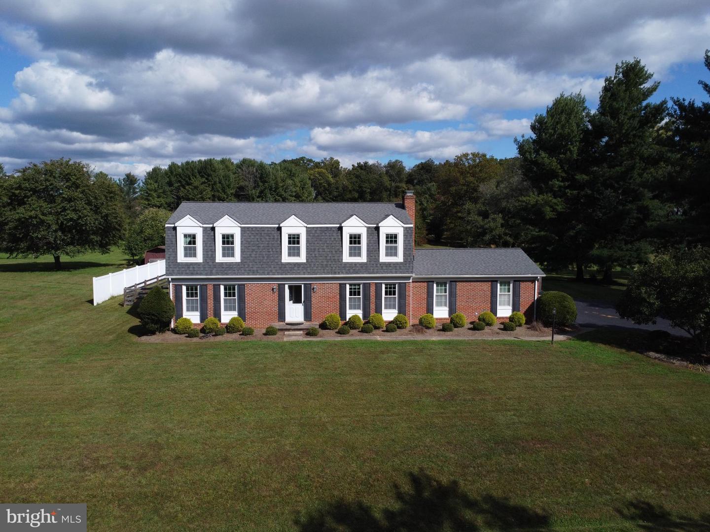 17412 MADISON AVE, HAMILTON, Virginia 20158, 4 Bedrooms Bedrooms, ,2 BathroomsBathrooms,Residential,For sale,17412 MADISON AVE,VALO2108374 MLS # VALO2108374