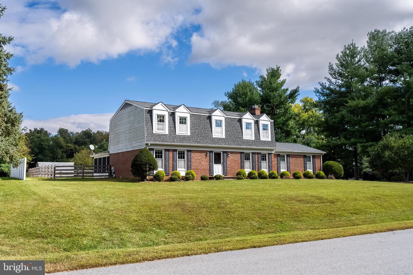 17412 MADISON AVE, HAMILTON, Virginia 20158, 4 Bedrooms Bedrooms, ,2 BathroomsBathrooms,Residential,For sale,17412 MADISON AVE,VALO2108374 MLS # VALO2108374