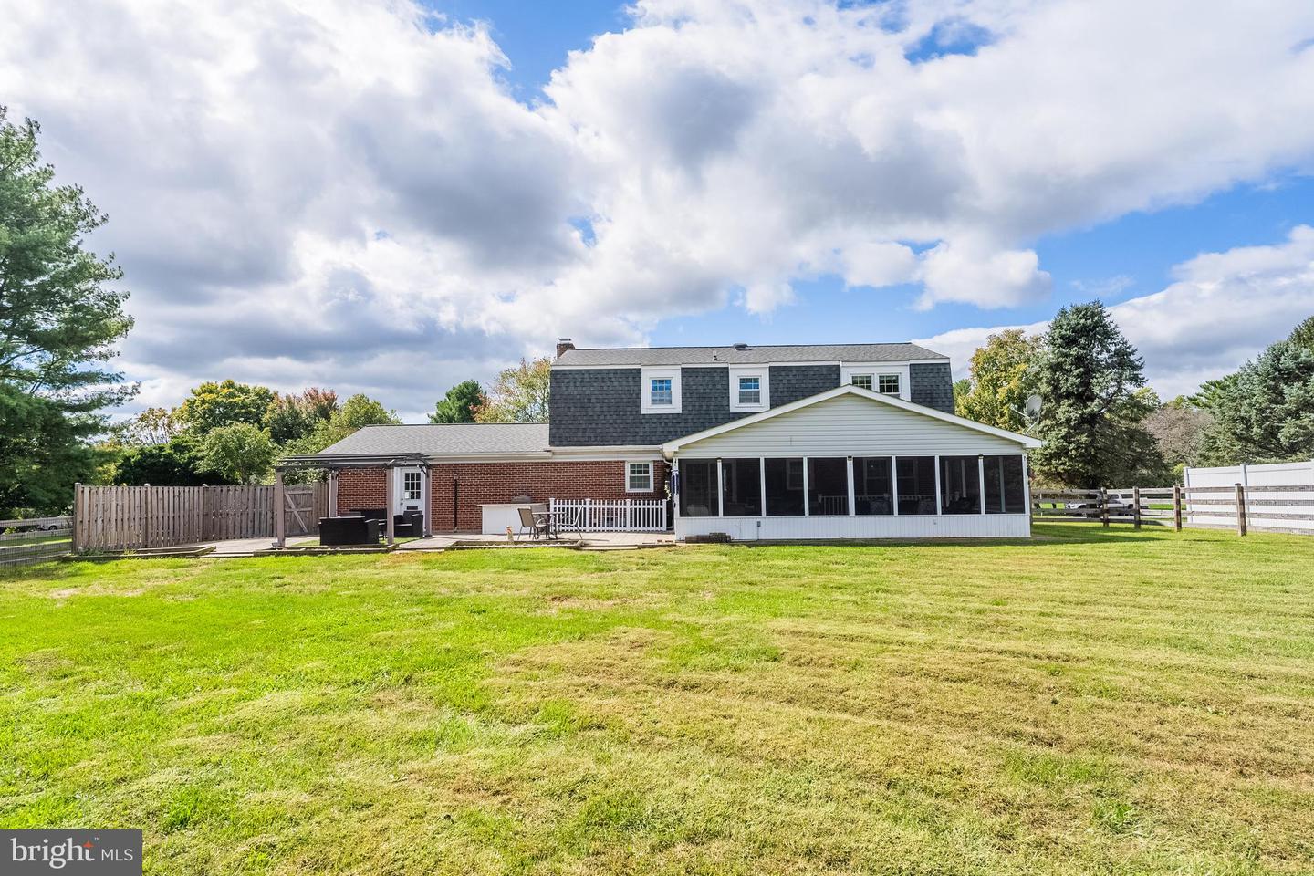 17412 MADISON AVE, HAMILTON, Virginia 20158, 4 Bedrooms Bedrooms, ,2 BathroomsBathrooms,Residential,For sale,17412 MADISON AVE,VALO2108374 MLS # VALO2108374