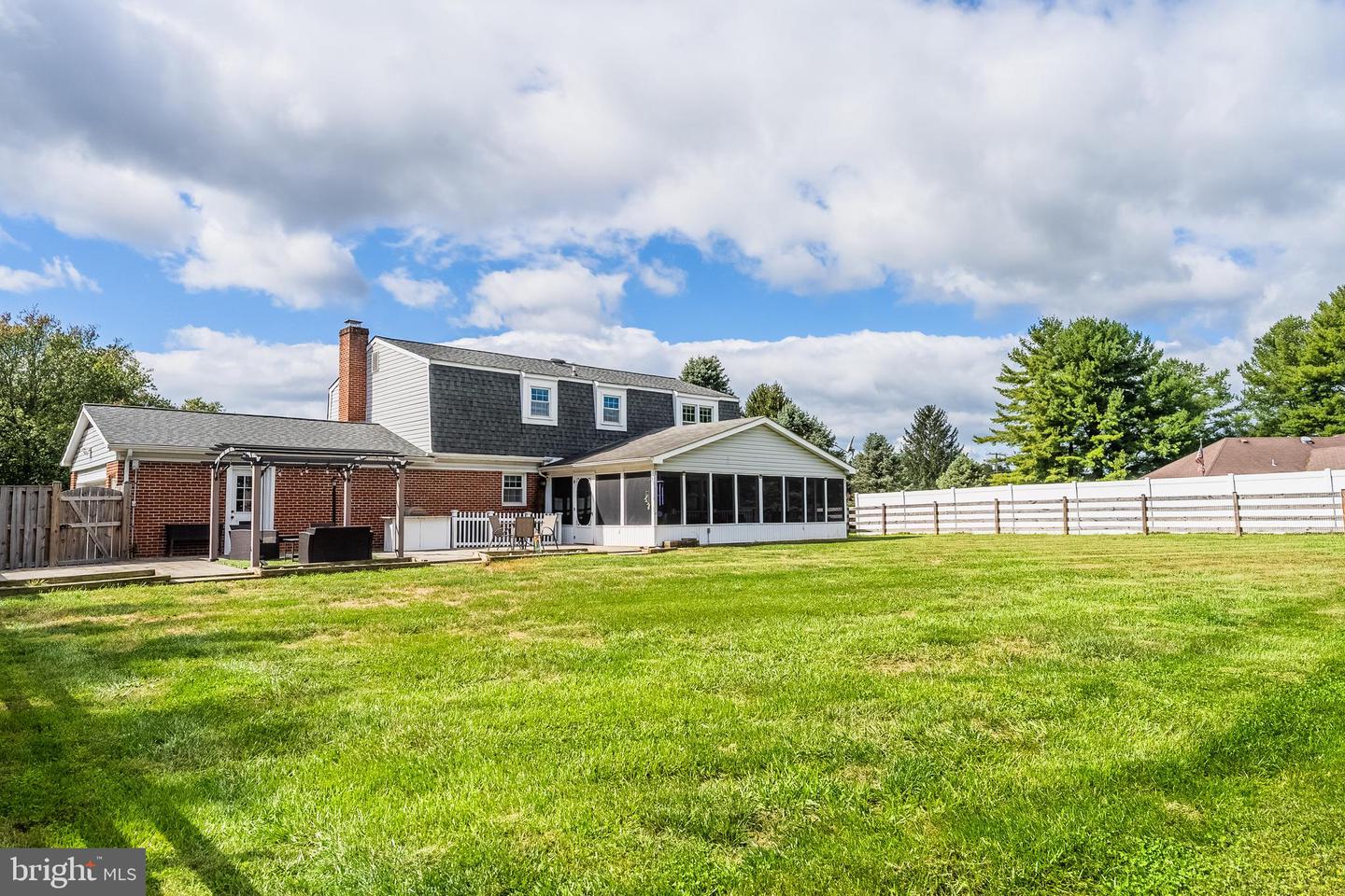 17412 MADISON AVE, HAMILTON, Virginia 20158, 4 Bedrooms Bedrooms, ,2 BathroomsBathrooms,Residential,For sale,17412 MADISON AVE,VALO2108374 MLS # VALO2108374