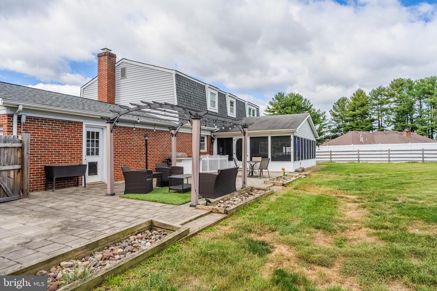 17412 MADISON AVE, HAMILTON, Virginia 20158, 4 Bedrooms Bedrooms, ,2 BathroomsBathrooms,Residential,For sale,17412 MADISON AVE,VALO2108374 MLS # VALO2108374