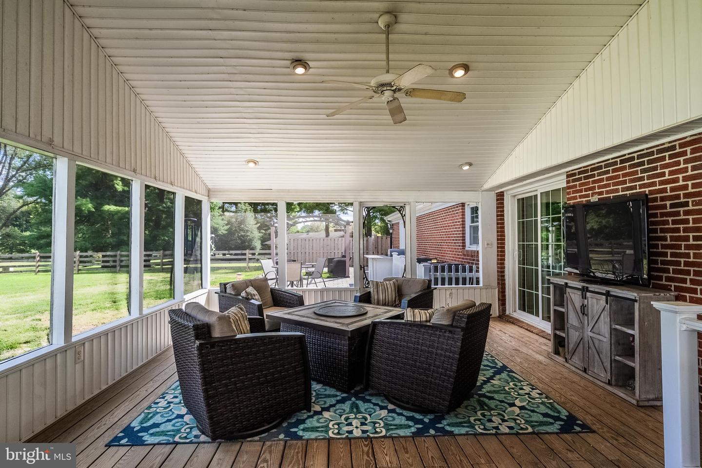 17412 MADISON AVE, HAMILTON, Virginia 20158, 4 Bedrooms Bedrooms, ,2 BathroomsBathrooms,Residential,For sale,17412 MADISON AVE,VALO2108374 MLS # VALO2108374