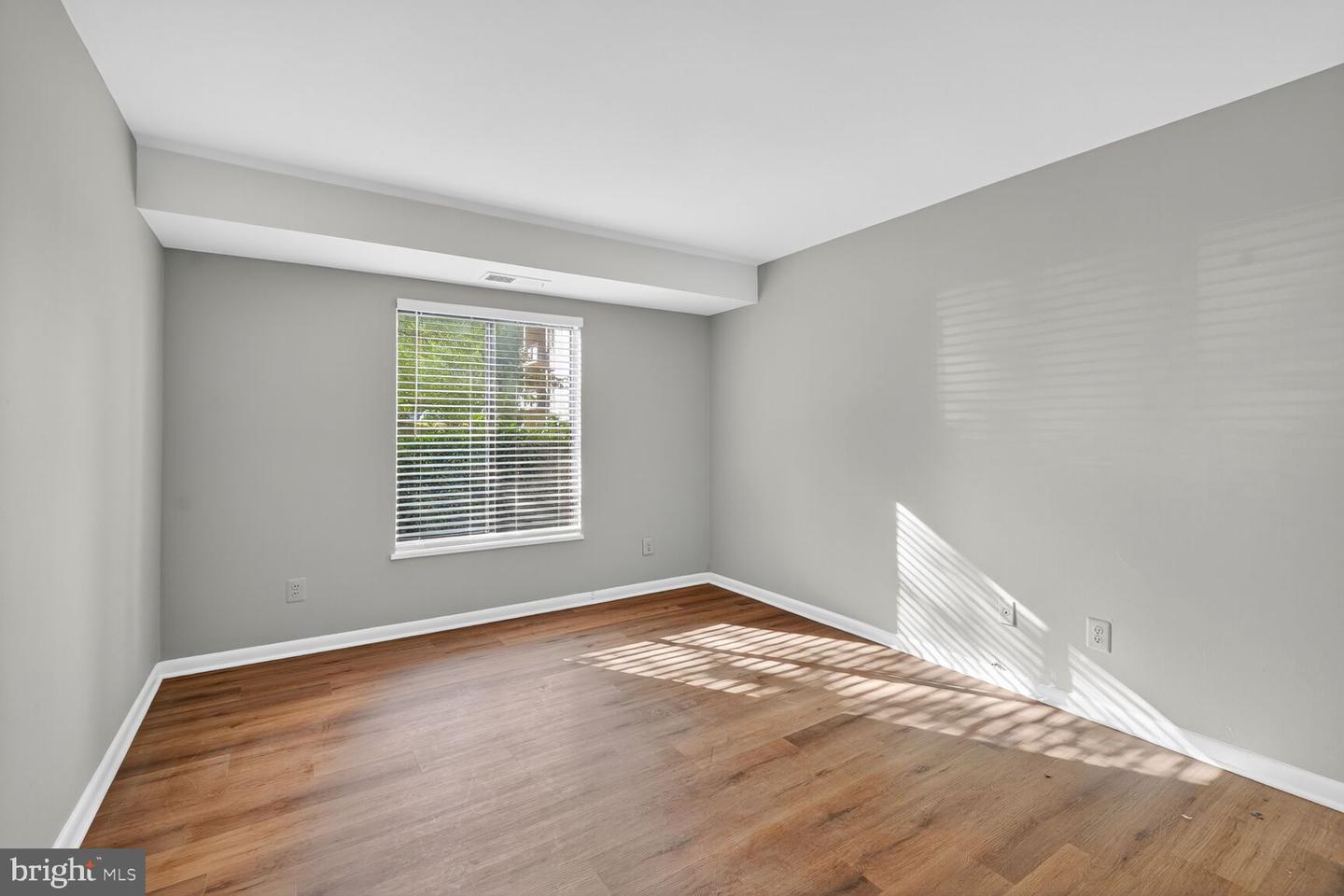 6001 ARLINGTON BLVD #118, FALLS CHURCH, Virginia 22044, 2 Bedrooms Bedrooms, ,2 BathroomsBathrooms,Residential,For sale,6001 ARLINGTON BLVD #118,VAFX2273128 MLS # VAFX2273128 6001 ARLINGTON BLVD #118, FALLS CHURCH, Virginia 22044, 2 Bedrooms Bedrooms, ,2 BathroomsBathrooms,Residential,For sale,6001 ARLINGTON BLVD #118,VAFX2273128 MLS # VAFX2273128