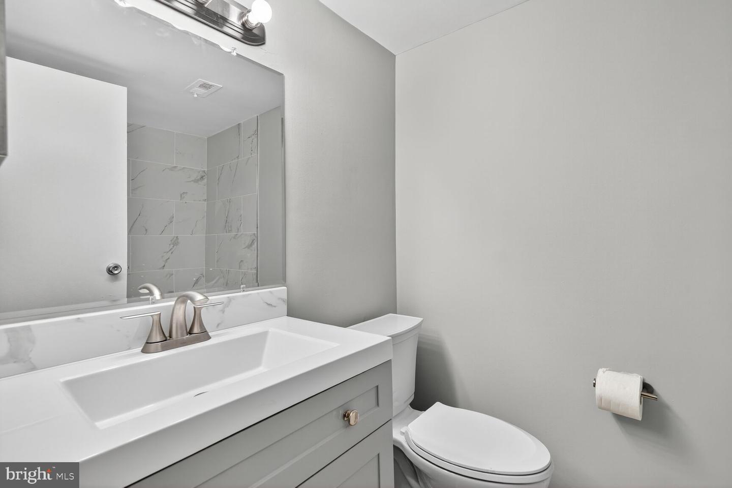 6001 ARLINGTON BLVD #118, FALLS CHURCH, Virginia 22044, 2 Bedrooms Bedrooms, ,2 BathroomsBathrooms,Residential,For sale,6001 ARLINGTON BLVD #118,VAFX2273128 MLS # VAFX2273128 6001 ARLINGTON BLVD #118, FALLS CHURCH, Virginia 22044, 2 Bedrooms Bedrooms, ,2 BathroomsBathrooms,Residential,For sale,6001 ARLINGTON BLVD #118,VAFX2273128 MLS # VAFX2273128