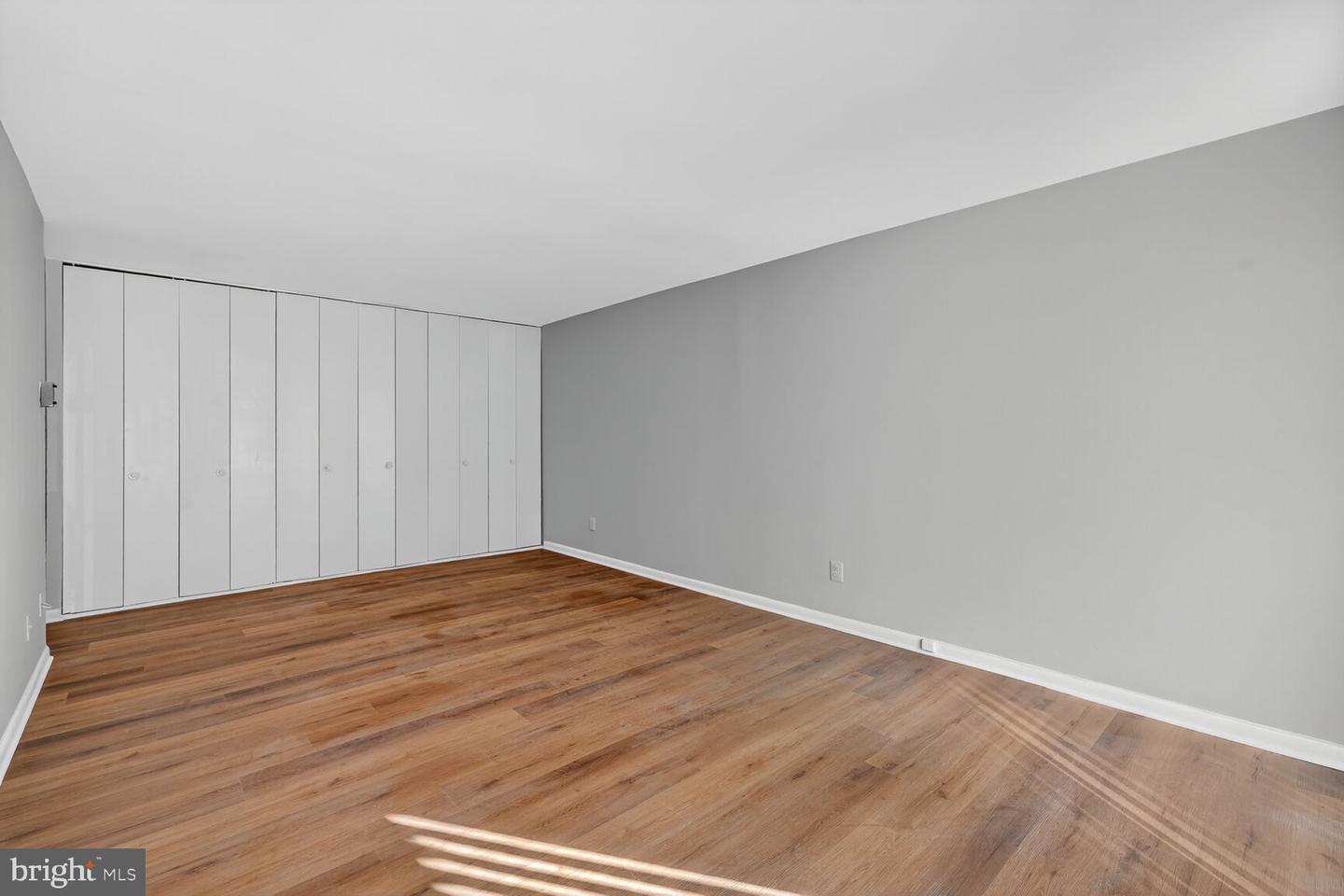 6001 ARLINGTON BLVD #118, FALLS CHURCH, Virginia 22044, 2 Bedrooms Bedrooms, ,2 BathroomsBathrooms,Residential,For sale,6001 ARLINGTON BLVD #118,VAFX2273128 MLS # VAFX2273128 6001 ARLINGTON BLVD #118, FALLS CHURCH, Virginia 22044, 2 Bedrooms Bedrooms, ,2 BathroomsBathrooms,Residential,For sale,6001 ARLINGTON BLVD #118,VAFX2273128 MLS # VAFX2273128