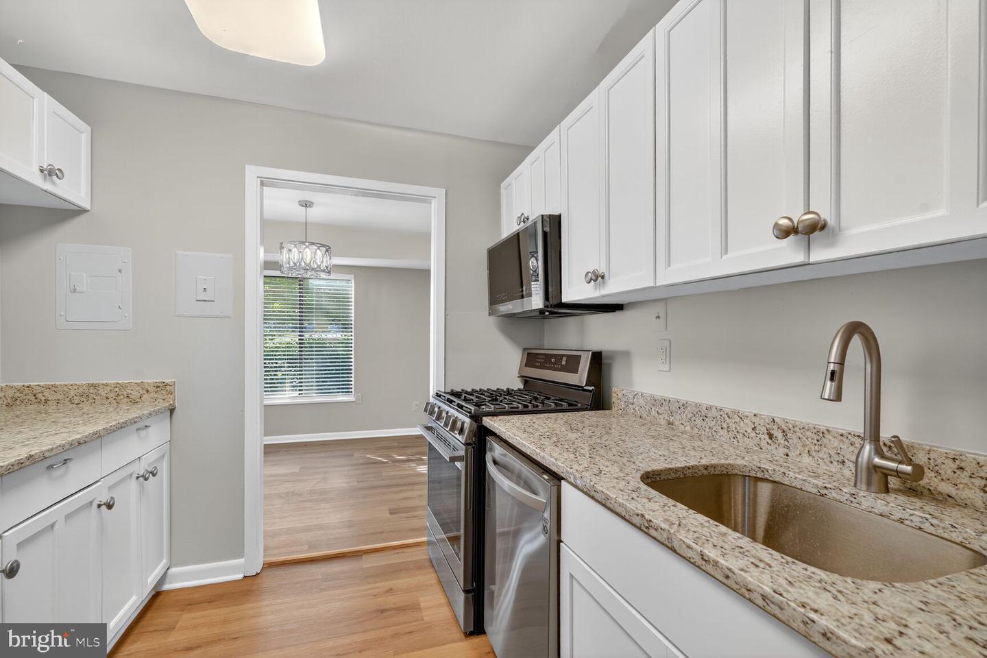 6001 ARLINGTON BLVD #118, FALLS CHURCH, Virginia 22044, 2 Bedrooms Bedrooms, ,2 BathroomsBathrooms,Residential,For sale,6001 ARLINGTON BLVD #118,VAFX2273128 MLS # VAFX2273128 6001 ARLINGTON BLVD #118, FALLS CHURCH, Virginia 22044, 2 Bedrooms Bedrooms, ,2 BathroomsBathrooms,Residential,For sale,6001 ARLINGTON BLVD #118,VAFX2273128 MLS # VAFX2273128