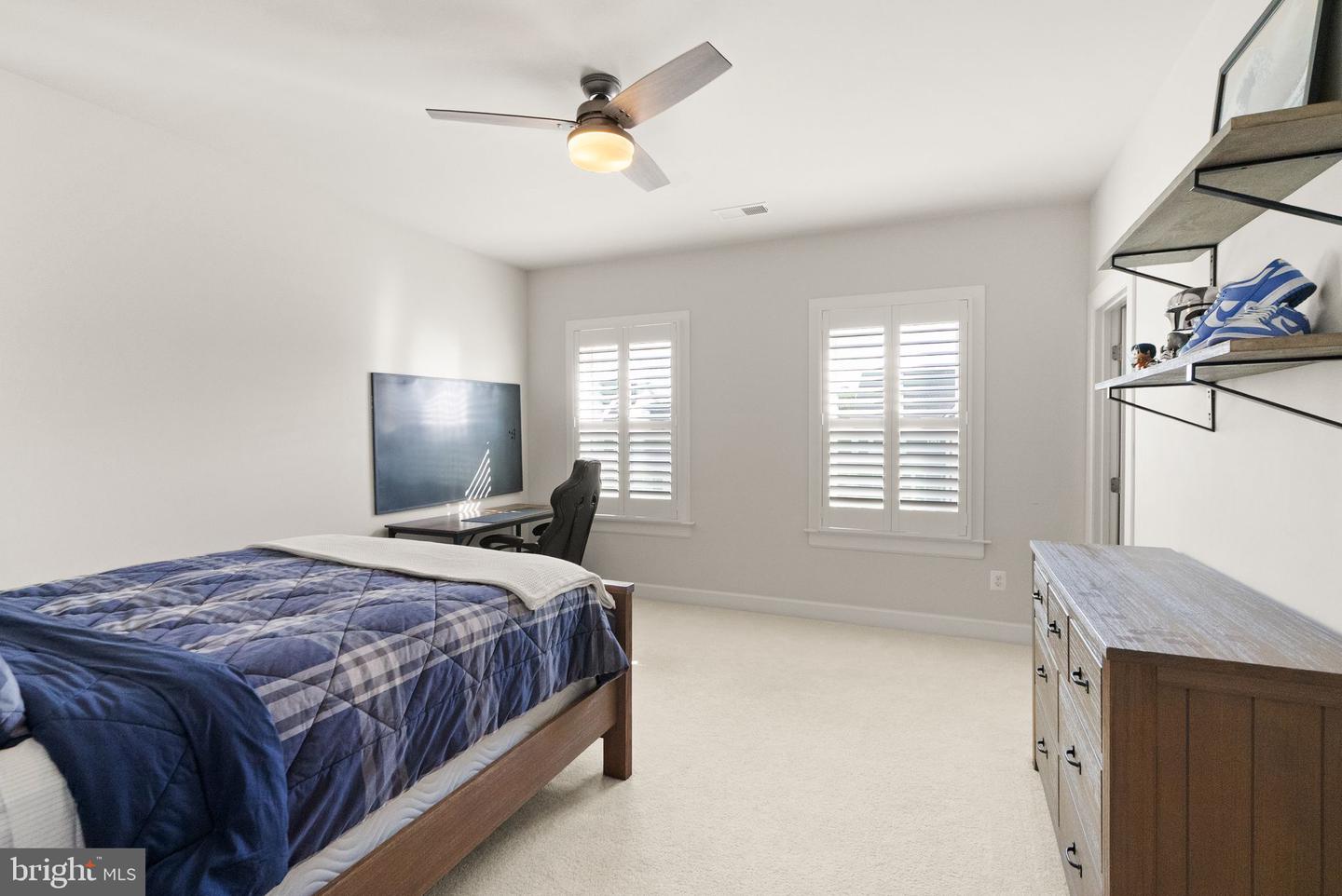 24275 SHINYLEAF CT, ALDIE, Virginia 20105, 5 Bedrooms Bedrooms, ,4 BathroomsBathrooms,Residential,For sale,24275 SHINYLEAF CT,VALO2108390 MLS # VALO2108390
