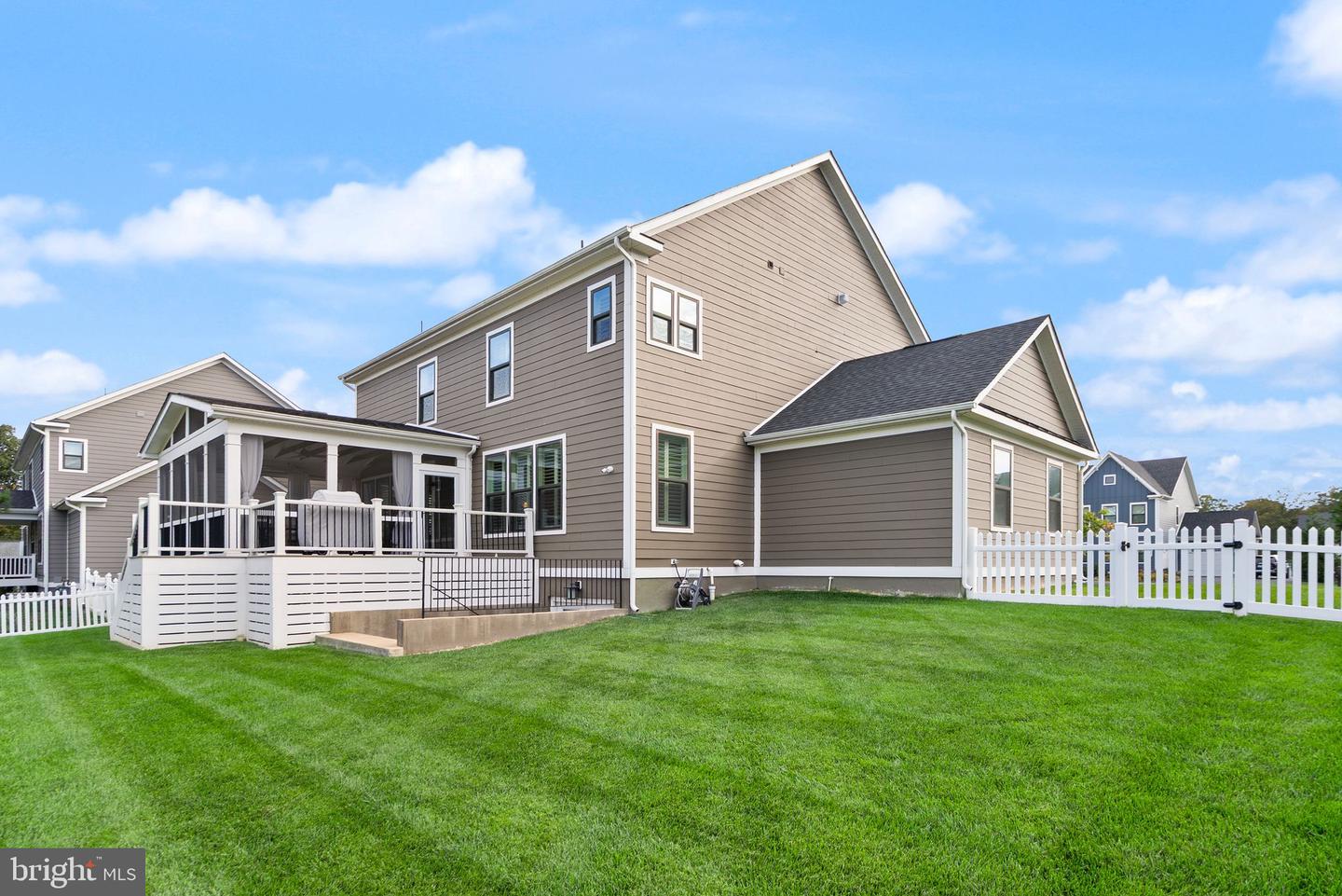 24275 SHINYLEAF CT, ALDIE, Virginia 20105, 5 Bedrooms Bedrooms, ,4 BathroomsBathrooms,Residential,For sale,24275 SHINYLEAF CT,VALO2108390 MLS # VALO2108390