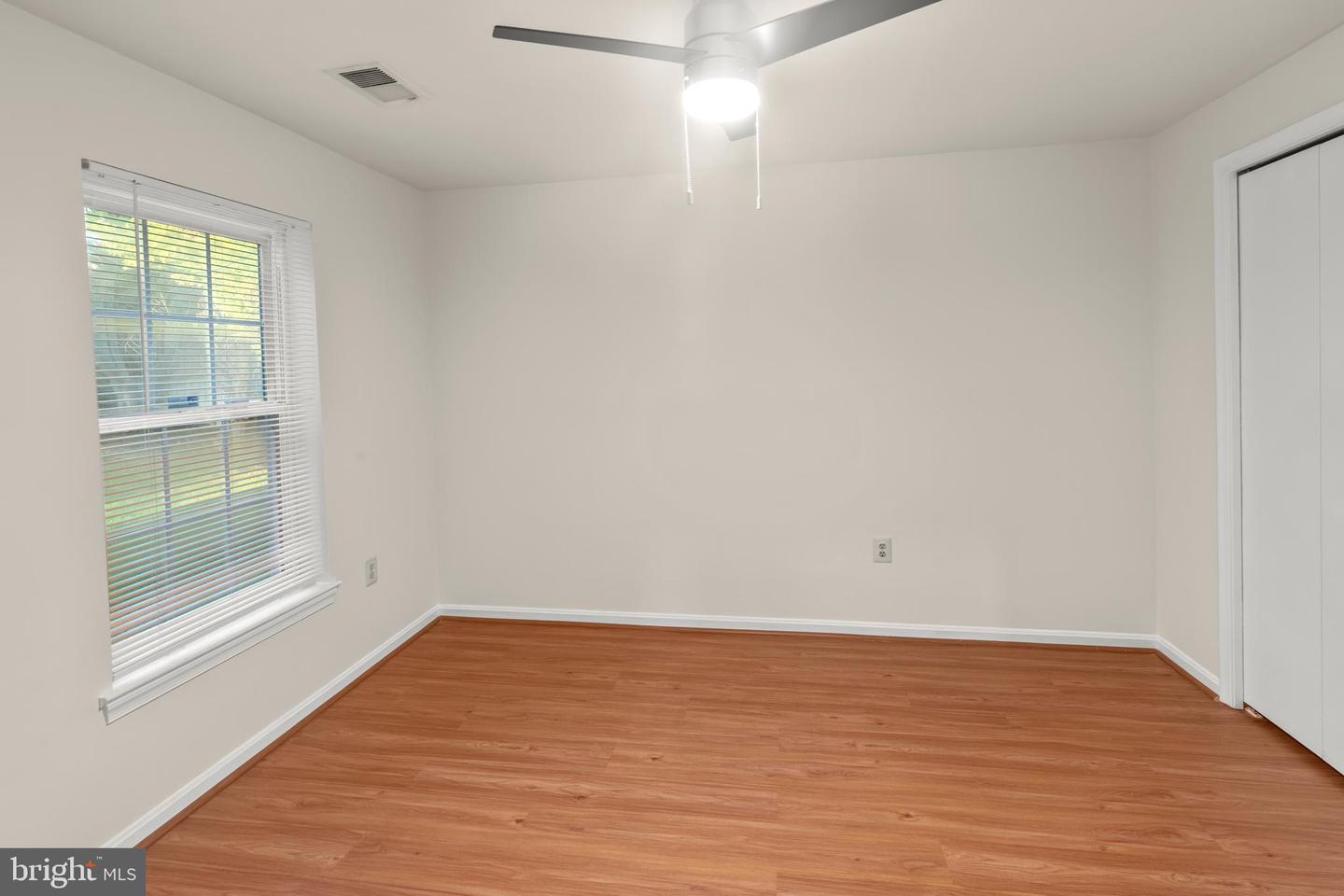 4528 WAVERLY CROSSING LN, CHANTILLY, Virginia 20151, 4 Bedrooms Bedrooms, ,3 BathroomsBathrooms,Residential,For sale,4528 WAVERLY CROSSING LN,VAFX2273186 MLS # VAFX2273186