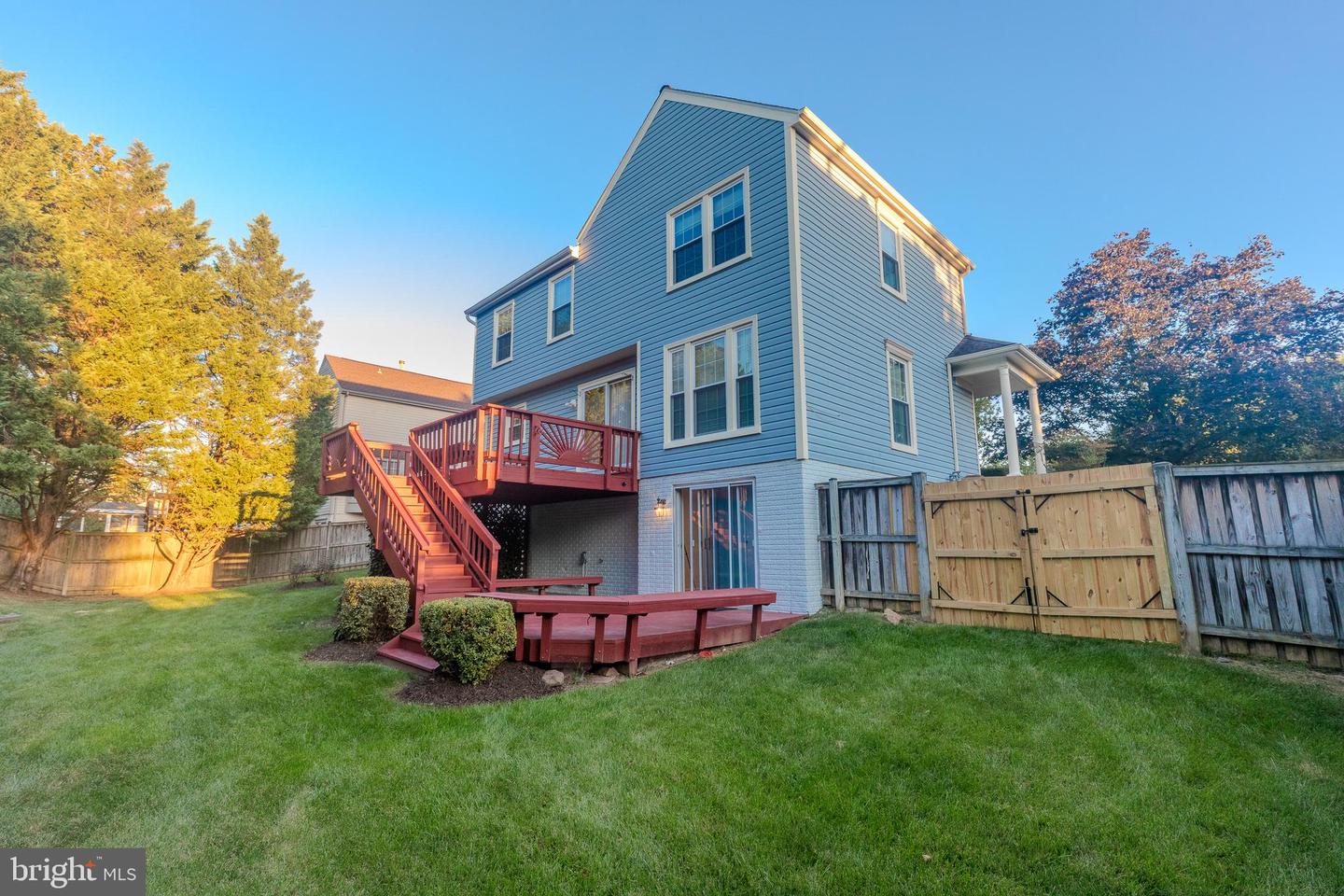 4528 WAVERLY CROSSING LN, CHANTILLY, Virginia 20151, 4 Bedrooms Bedrooms, ,3 BathroomsBathrooms,Residential,For sale,4528 WAVERLY CROSSING LN,VAFX2273186 MLS # VAFX2273186
