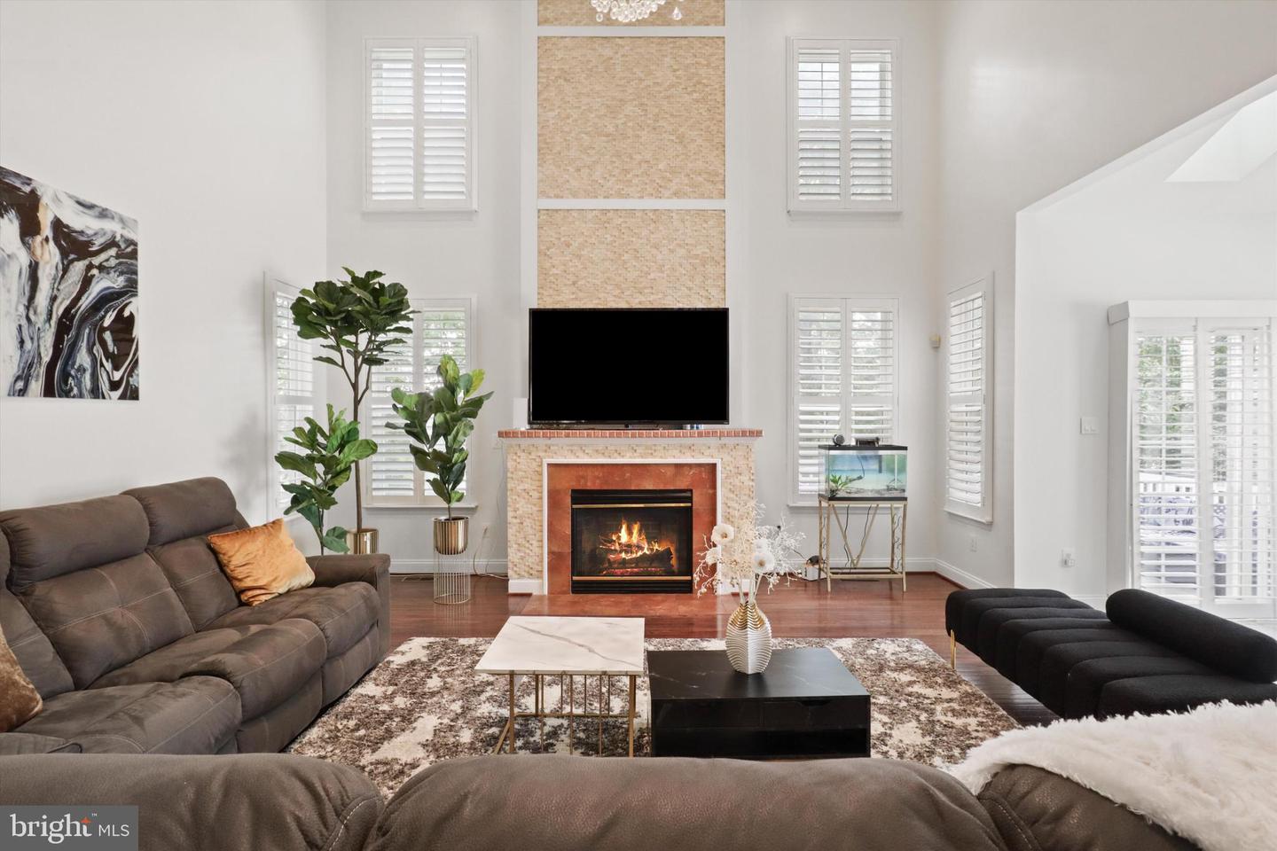 6253 SIBEL PL, ALEXANDRIA, Virginia 22310, 5 Bedrooms Bedrooms, ,4 BathroomsBathrooms,Residential,For sale,6253 SIBEL PL,VAFX2272732 MLS # VAFX2272732