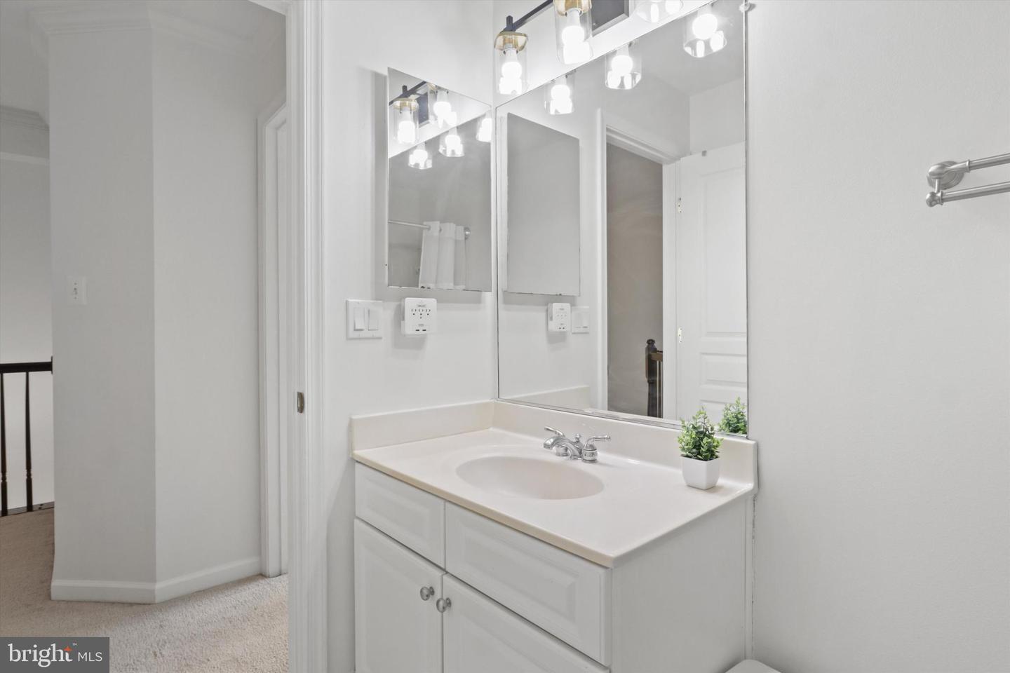 6253 SIBEL PL, ALEXANDRIA, Virginia 22310, 5 Bedrooms Bedrooms, ,4 BathroomsBathrooms,Residential,For sale,6253 SIBEL PL,VAFX2272732 MLS # VAFX2272732