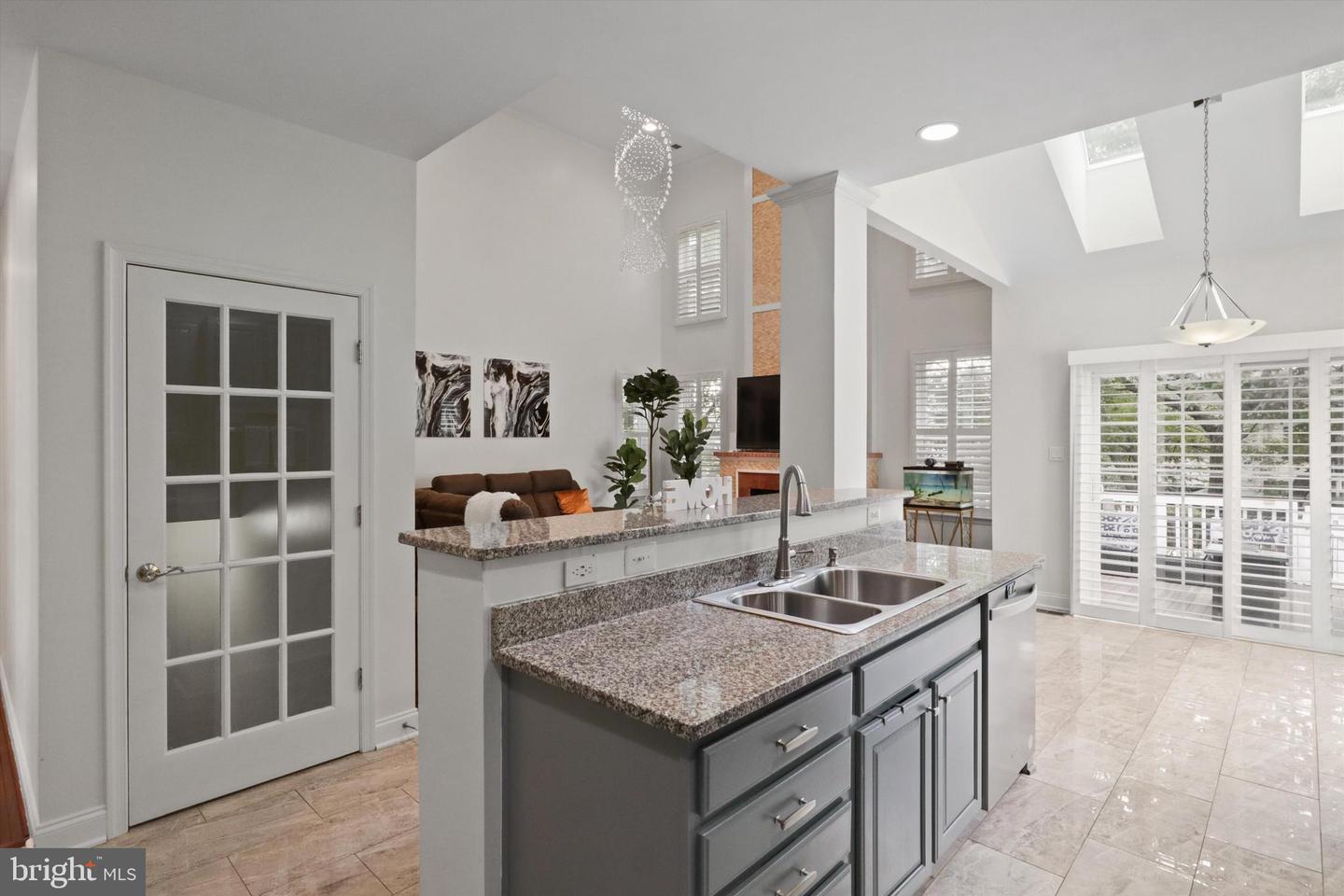 6253 SIBEL PL, ALEXANDRIA, Virginia 22310, 5 Bedrooms Bedrooms, ,4 BathroomsBathrooms,Residential,For sale,6253 SIBEL PL,VAFX2272732 MLS # VAFX2272732