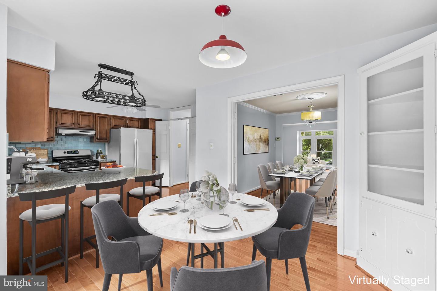 11906 INVERNESS CT, FAIRFAX, Virginia 22033, 3 Bedrooms Bedrooms, 7 Rooms Rooms,2 BathroomsBathrooms,Residential,For sale,11906 INVERNESS CT,VAFX2272768 MLS # VAFX2272768