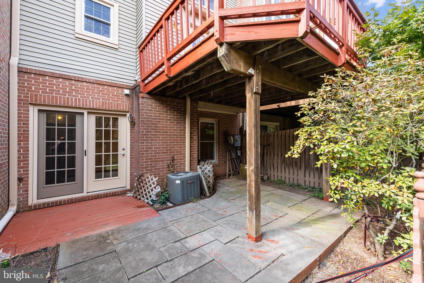 11906 INVERNESS CT, FAIRFAX, Virginia 22033, 3 Bedrooms Bedrooms, 7 Rooms Rooms,2 BathroomsBathrooms,Residential,For sale,11906 INVERNESS CT,VAFX2272768 MLS # VAFX2272768
