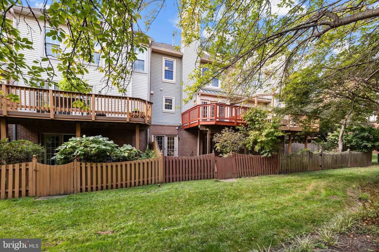 11906 INVERNESS CT, FAIRFAX, Virginia 22033, 3 Bedrooms Bedrooms, 7 Rooms Rooms,2 BathroomsBathrooms,Residential,For sale,11906 INVERNESS CT,VAFX2272768 MLS # VAFX2272768