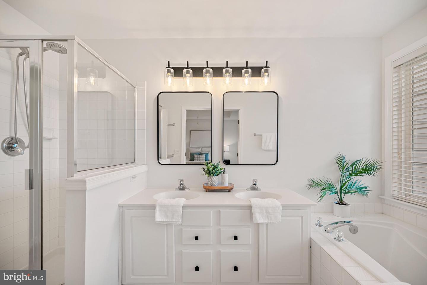 6369 LEVTOV LNDG, ALEXANDRIA, Virginia 22312, 4 Bedrooms Bedrooms, ,3 BathroomsBathrooms,Residential,For sale,6369 LEVTOV LNDG,VAFX2272810 MLS # VAFX2272810