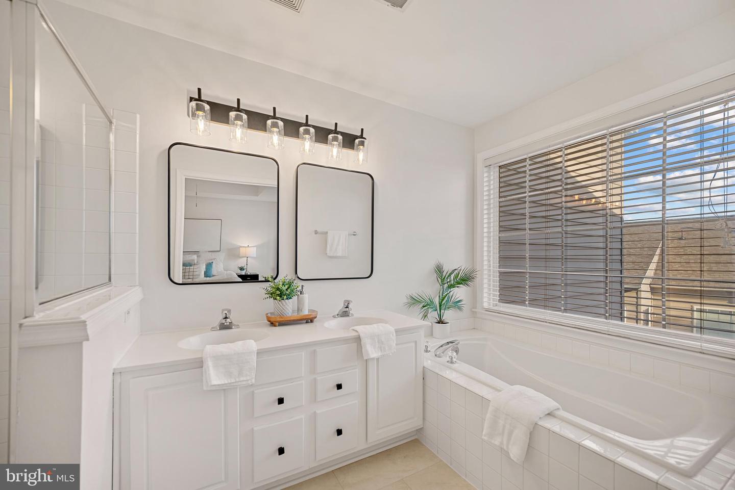 6369 LEVTOV LNDG, ALEXANDRIA, Virginia 22312, 4 Bedrooms Bedrooms, ,3 BathroomsBathrooms,Residential,For sale,6369 LEVTOV LNDG,VAFX2272810 MLS # VAFX2272810