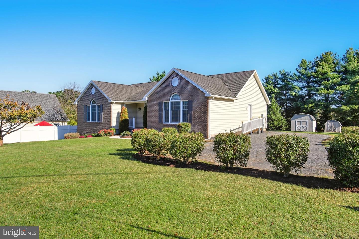 107 SHENELL DR, MOUNT JACKSON, Virginia 22842, 3 Bedrooms Bedrooms, ,2 BathroomsBathrooms,Residential,For sale,107 SHENELL DR,VASH2012708 MLS # VASH2012708