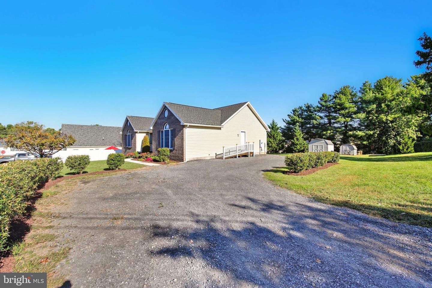 107 SHENELL DR, MOUNT JACKSON, Virginia 22842, 3 Bedrooms Bedrooms, ,2 BathroomsBathrooms,Residential,For sale,107 SHENELL DR,VASH2012708 MLS # VASH2012708