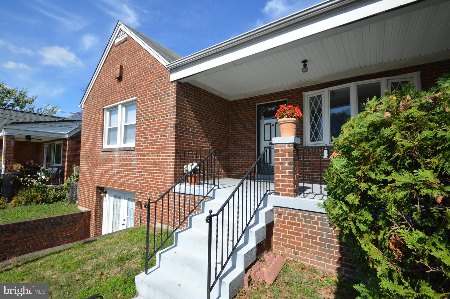 210 PEABODY ST NE, WASHINGTON, District Of Columbia 20011, 4 Bedrooms Bedrooms, ,3 BathroomsBathrooms,Residential,For sale,210 PEABODY ST NE,DCDC2225638 MLS # DCDC2225638