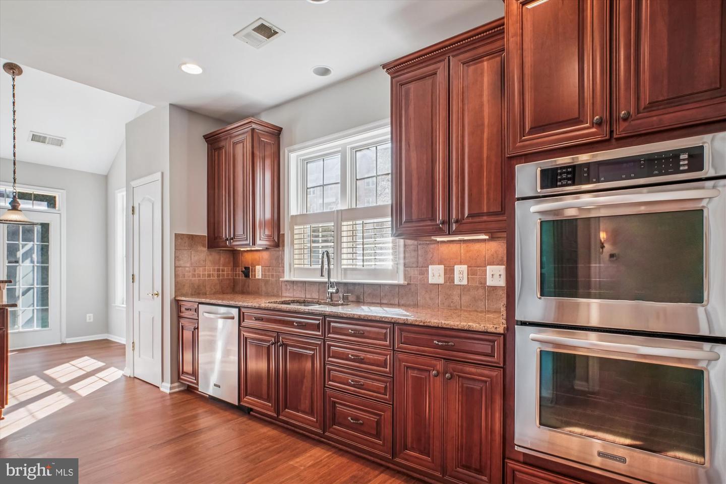 20763 CRESCENT POINTE PL, ASHBURN, Virginia 20147, 3 Bedrooms Bedrooms, ,3 BathroomsBathrooms,Residential,For sale,20763 CRESCENT POINTE PL,VALO2108302 MLS # VALO2108302