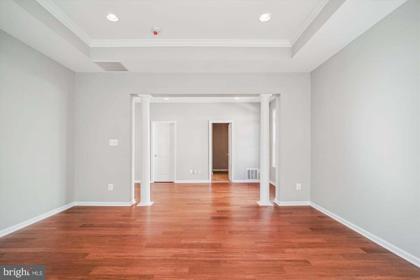 20763 CRESCENT POINTE PL, ASHBURN, Virginia 20147, 3 Bedrooms Bedrooms, ,3 BathroomsBathrooms,Residential,For sale,20763 CRESCENT POINTE PL,VALO2108302 MLS # VALO2108302