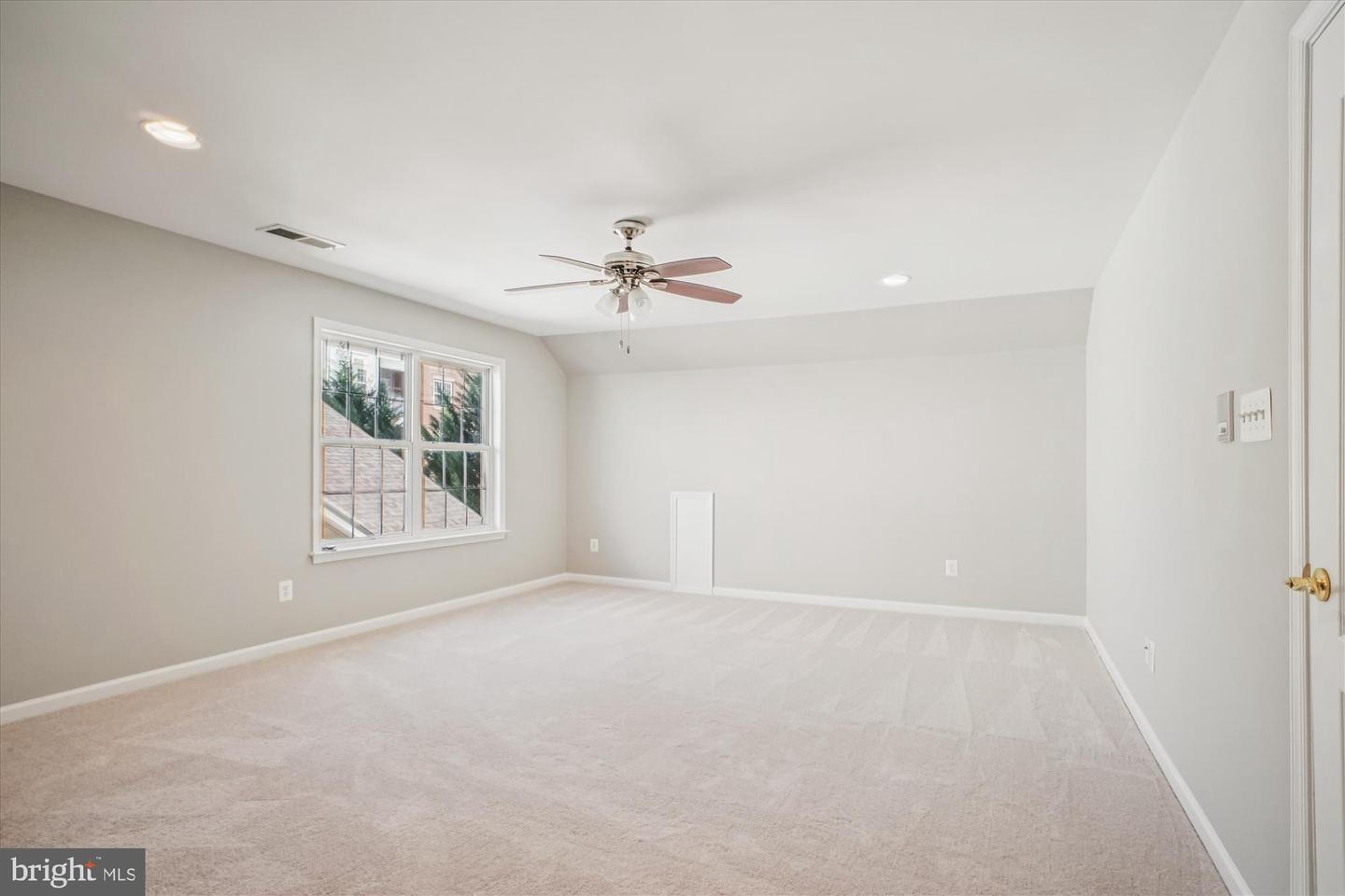 20763 CRESCENT POINTE PL, ASHBURN, Virginia 20147, 3 Bedrooms Bedrooms, ,3 BathroomsBathrooms,Residential,For sale,20763 CRESCENT POINTE PL,VALO2108302 MLS # VALO2108302
