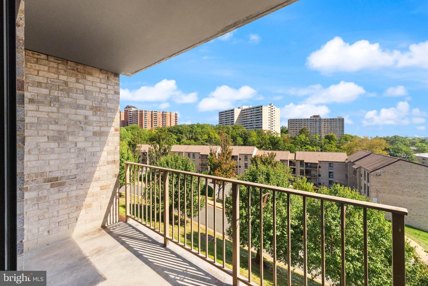 6145 EDSALL RD #I, ALEXANDRIA, Virginia 22304, 2 Bedrooms Bedrooms, ,1 BathroomBathrooms,Residential,For sale,6145 EDSALL RD #I,VAAX2050548 MLS # VAAX2050548 6145 EDSALL RD #I, ALEXANDRIA, Virginia 22304, 2 Bedrooms Bedrooms, ,1 BathroomBathrooms,Residential,For sale,6145 EDSALL RD #I,VAAX2050548 MLS # VAAX2050548