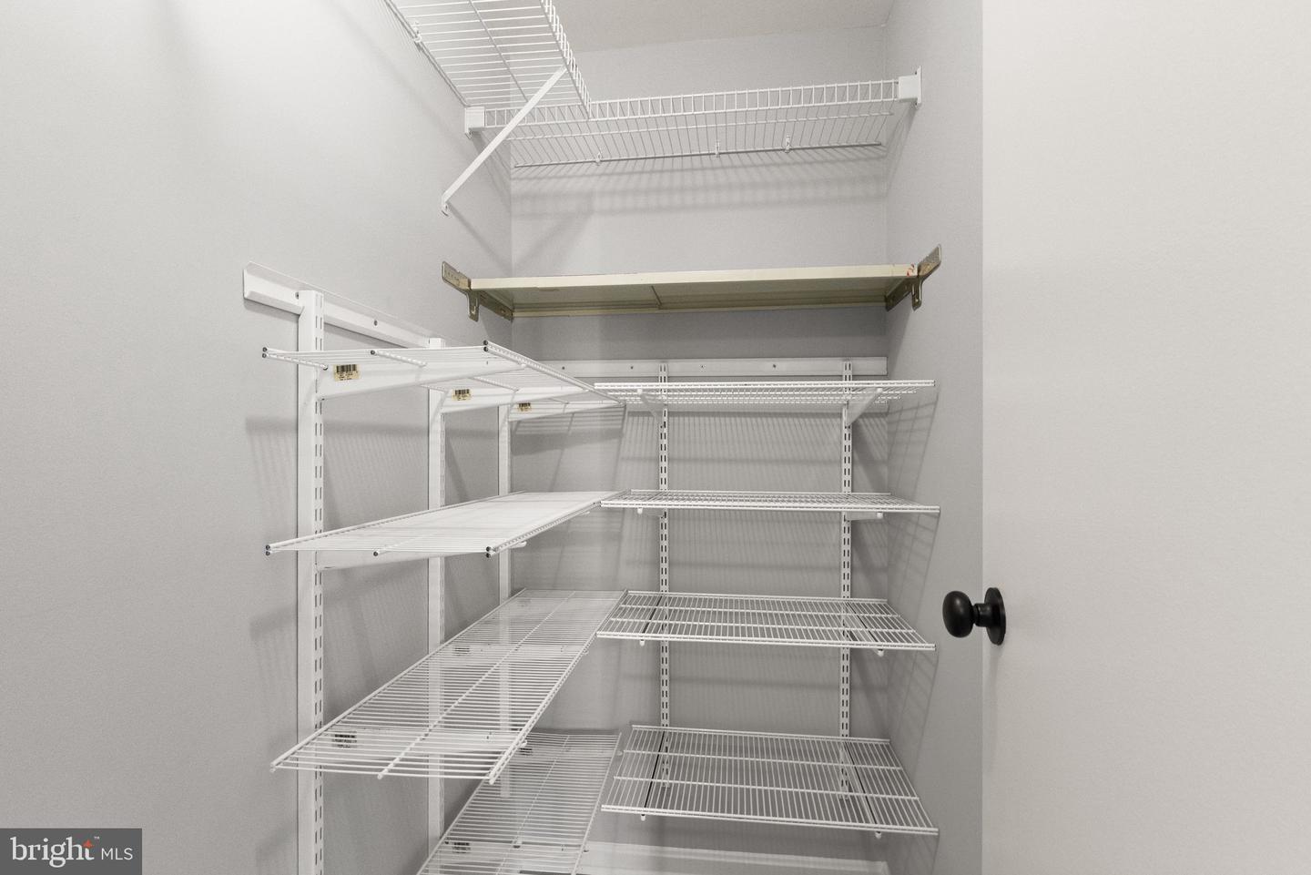 6145 EDSALL RD #I, ALEXANDRIA, Virginia 22304, 2 Bedrooms Bedrooms, ,1 BathroomBathrooms,Residential,For sale,6145 EDSALL RD #I,VAAX2050548 MLS # VAAX2050548 6145 EDSALL RD #I, ALEXANDRIA, Virginia 22304, 2 Bedrooms Bedrooms, ,1 BathroomBathrooms,Residential,For sale,6145 EDSALL RD #I,VAAX2050548 MLS # VAAX2050548