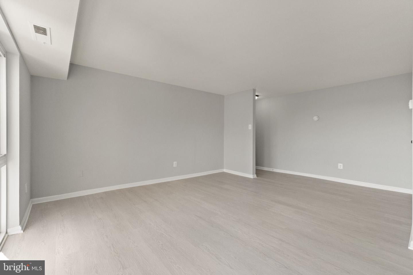 6145 EDSALL RD #I, ALEXANDRIA, Virginia 22304, 2 Bedrooms Bedrooms, ,1 BathroomBathrooms,Residential,For sale,6145 EDSALL RD #I,VAAX2050548 MLS # VAAX2050548 6145 EDSALL RD #I, ALEXANDRIA, Virginia 22304, 2 Bedrooms Bedrooms, ,1 BathroomBathrooms,Residential,For sale,6145 EDSALL RD #I,VAAX2050548 MLS # VAAX2050548