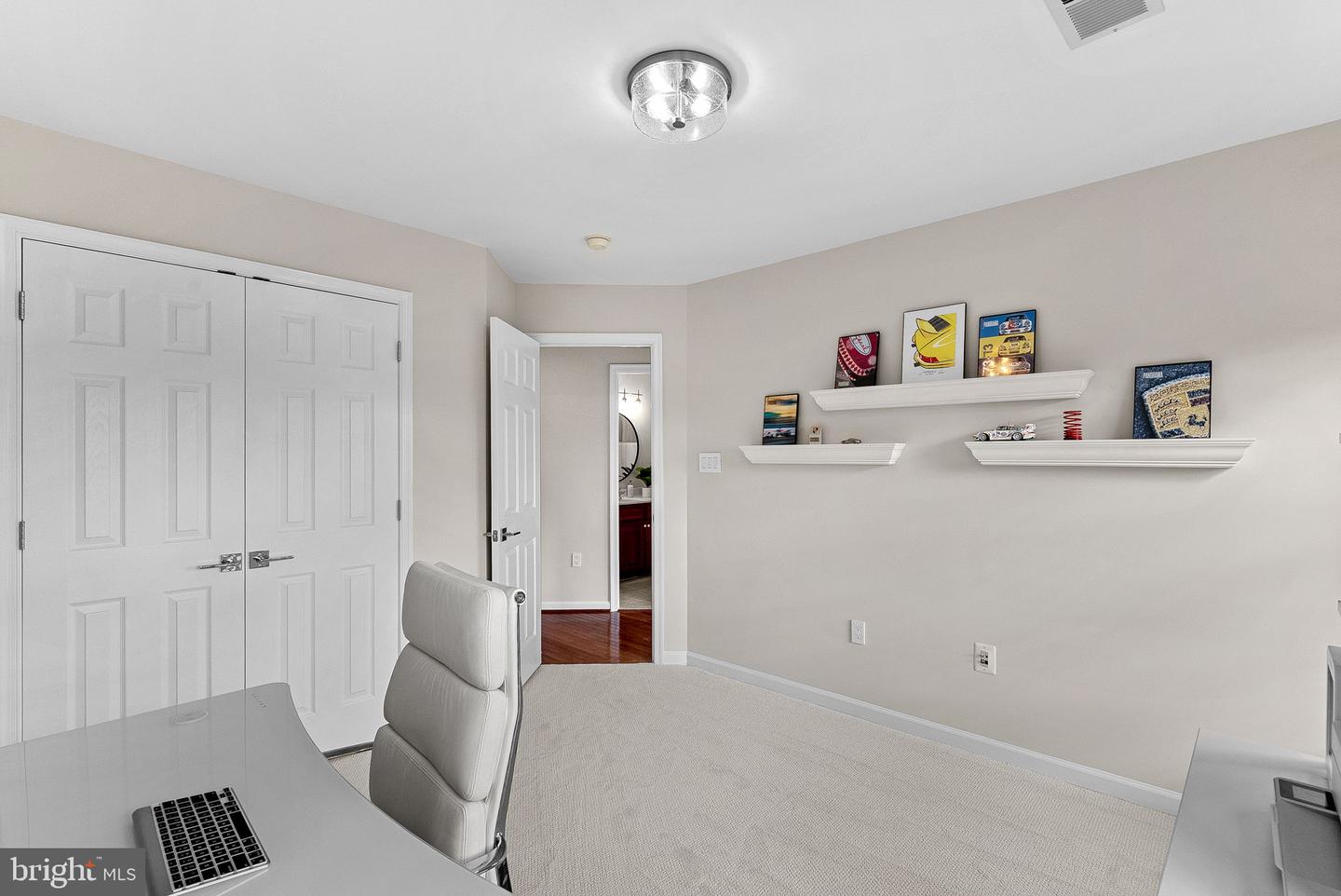 108 MONROE MILLS LN, HERNDON, Virginia 20170, 3 Bedrooms Bedrooms, ,3 BathroomsBathrooms,Residential,For sale,108 MONROE MILLS LN,VAFX2272908 MLS # VAFX2272908
