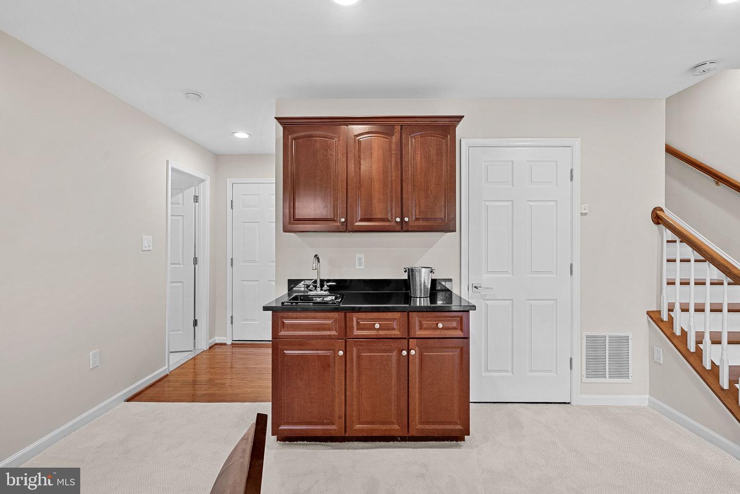 108 MONROE MILLS LN, HERNDON, Virginia 20170, 3 Bedrooms Bedrooms, ,3 BathroomsBathrooms,Residential,For sale,108 MONROE MILLS LN,VAFX2272908 MLS # VAFX2272908