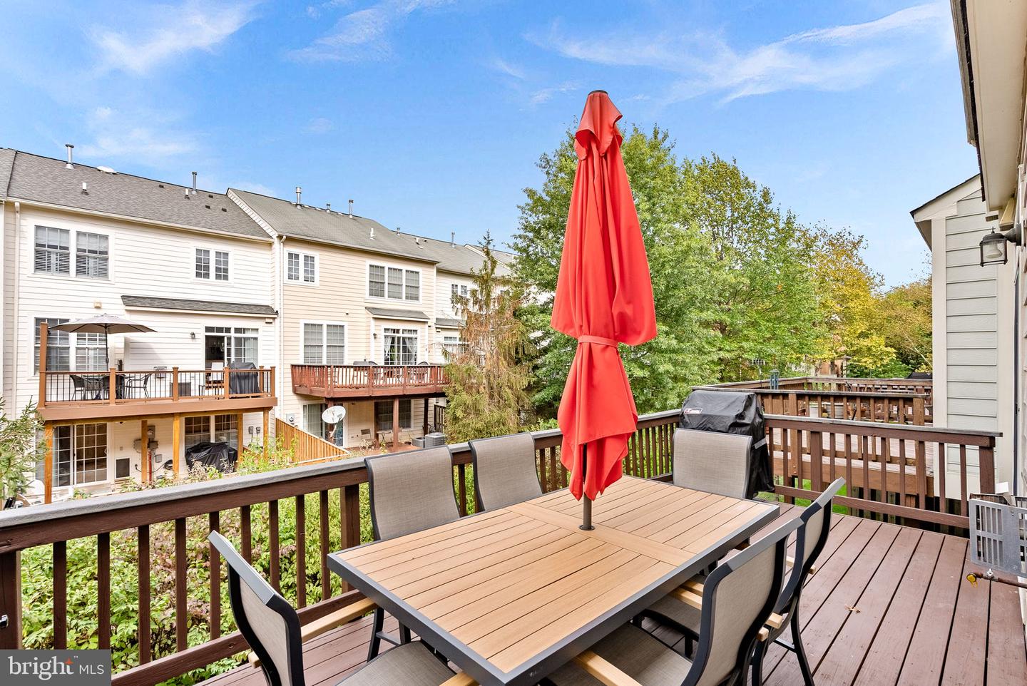 108 MONROE MILLS LN, HERNDON, Virginia 20170, 3 Bedrooms Bedrooms, ,3 BathroomsBathrooms,Residential,For sale,108 MONROE MILLS LN,VAFX2272908 MLS # VAFX2272908