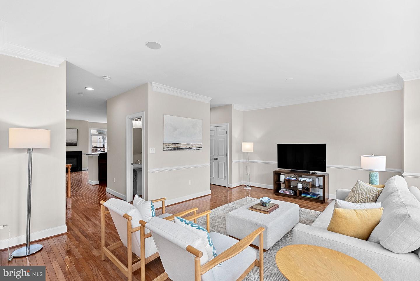 108 MONROE MILLS LN, HERNDON, Virginia 20170, 3 Bedrooms Bedrooms, ,3 BathroomsBathrooms,Residential,For sale,108 MONROE MILLS LN,VAFX2272908 MLS # VAFX2272908