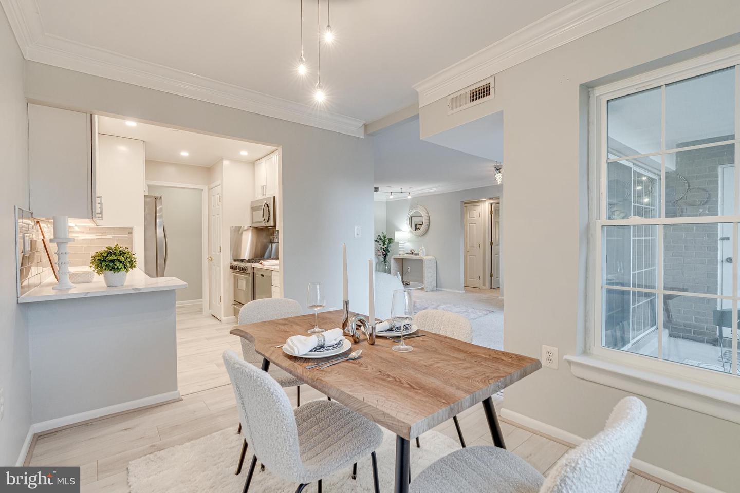 1923 WILSON LN #202, MCLEAN, Virginia 22102, 1 Bedroom Bedrooms, ,1 BathroomBathrooms,Residential,For sale,1923 WILSON LN #202,VAFX2272948 MLS # VAFX2272948 1923 WILSON LN #202, MCLEAN, Virginia 22102, 1 Bedroom Bedrooms, ,1 BathroomBathrooms,Residential,For sale,1923 WILSON LN #202,VAFX2272948 MLS # VAFX2272948