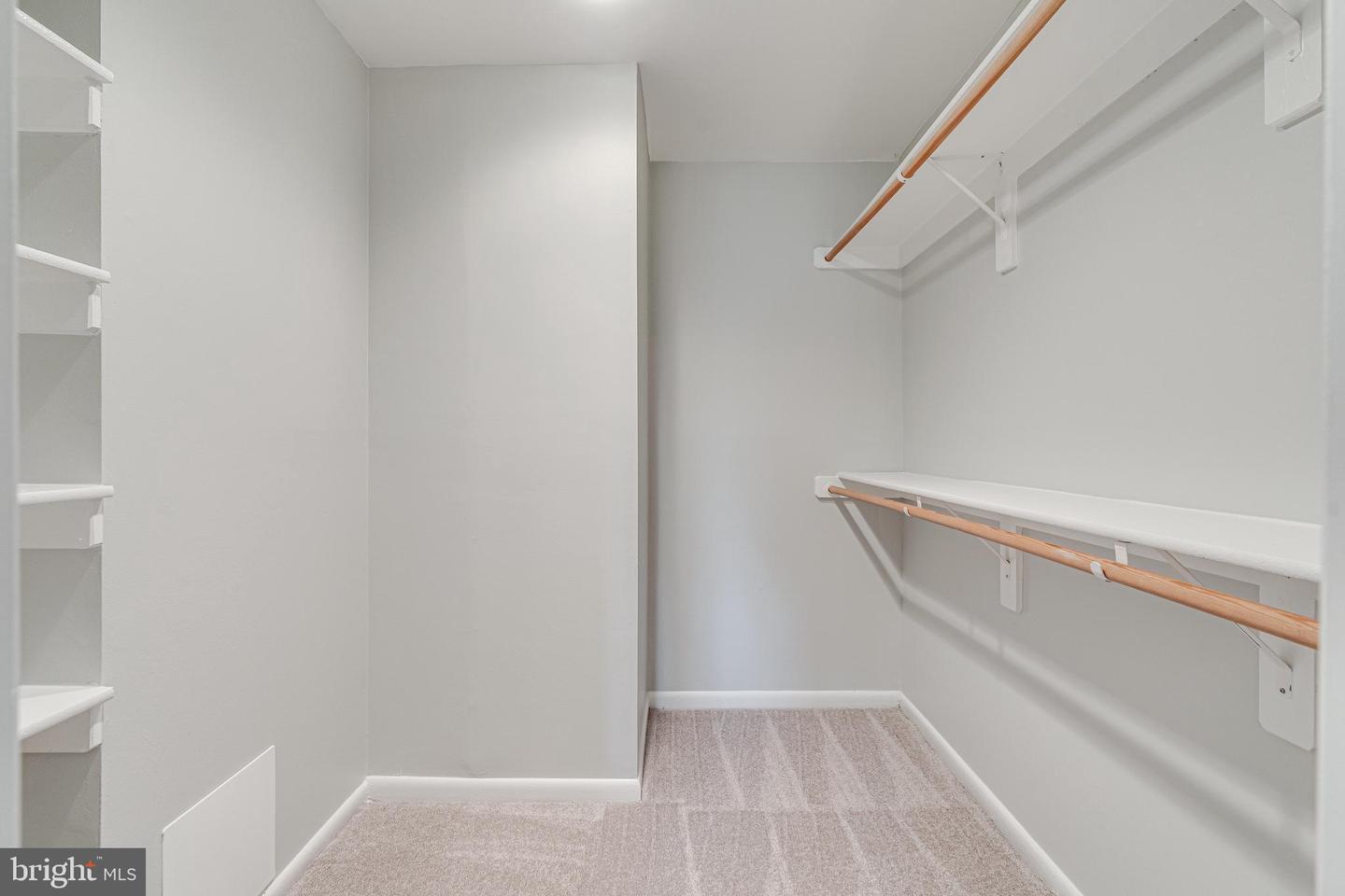 1923 WILSON LN #202, MCLEAN, Virginia 22102, 1 Bedroom Bedrooms, ,1 BathroomBathrooms,Residential,For sale,1923 WILSON LN #202,VAFX2272948 MLS # VAFX2272948 1923 WILSON LN #202, MCLEAN, Virginia 22102, 1 Bedroom Bedrooms, ,1 BathroomBathrooms,Residential,For sale,1923 WILSON LN #202,VAFX2272948 MLS # VAFX2272948