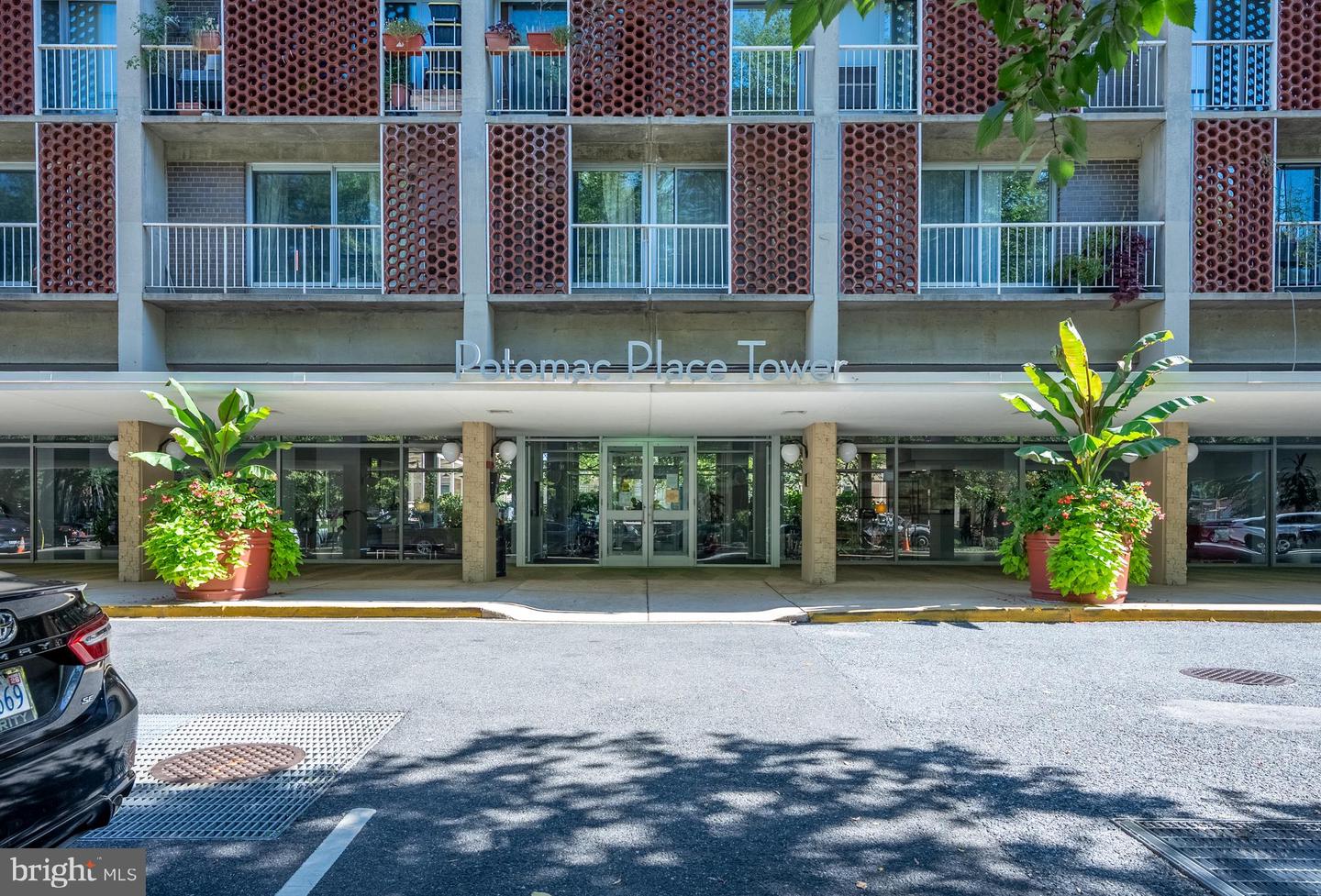 800 4TH ST SW #N312, WASHINGTON, District Of Columbia 20024, 1 Bedroom Bedrooms, ,1 BathroomBathrooms,Residential,For sale,800 4TH ST SW #N312,DCDC2225760 MLS # DCDC2225760