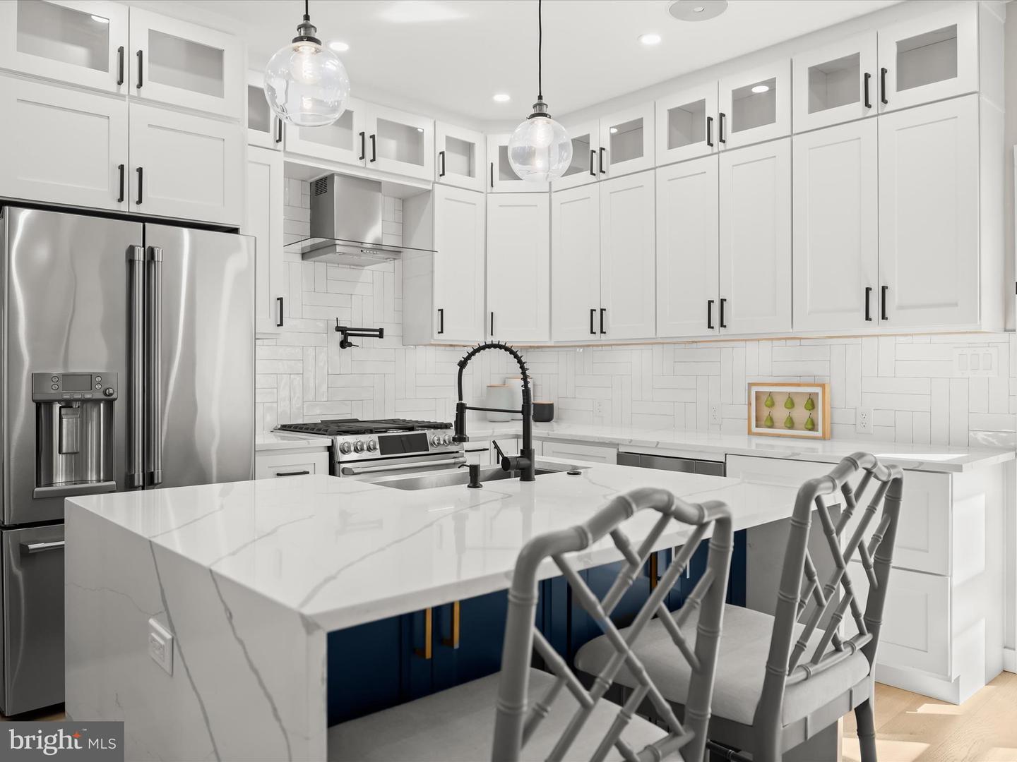 603 N ALFRED ST, ALEXANDRIA, Virginia 22314, 4 Bedrooms Bedrooms, ,4 BathroomsBathrooms,Residential,For sale,603 N ALFRED ST,VAAX2050582 MLS # VAAX2050582