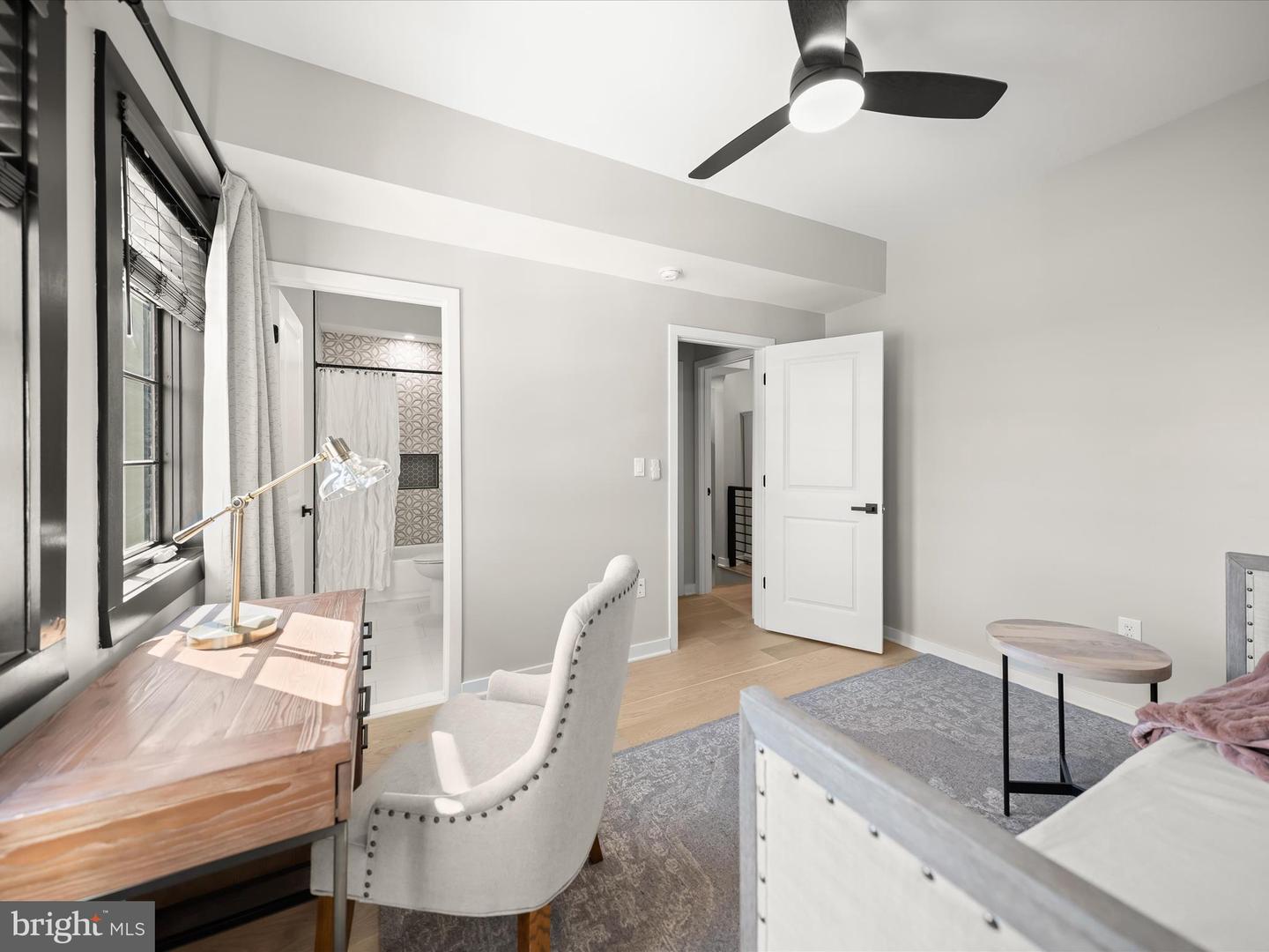 603 N ALFRED ST, ALEXANDRIA, Virginia 22314, 4 Bedrooms Bedrooms, ,4 BathroomsBathrooms,Residential,For sale,603 N ALFRED ST,VAAX2050582 MLS # VAAX2050582