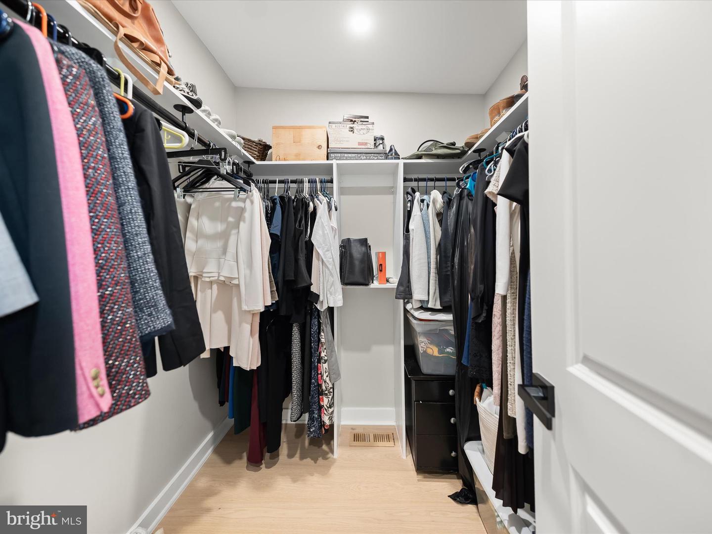 603 N ALFRED ST, ALEXANDRIA, Virginia 22314, 4 Bedrooms Bedrooms, ,4 BathroomsBathrooms,Residential,For sale,603 N ALFRED ST,VAAX2050582 MLS # VAAX2050582