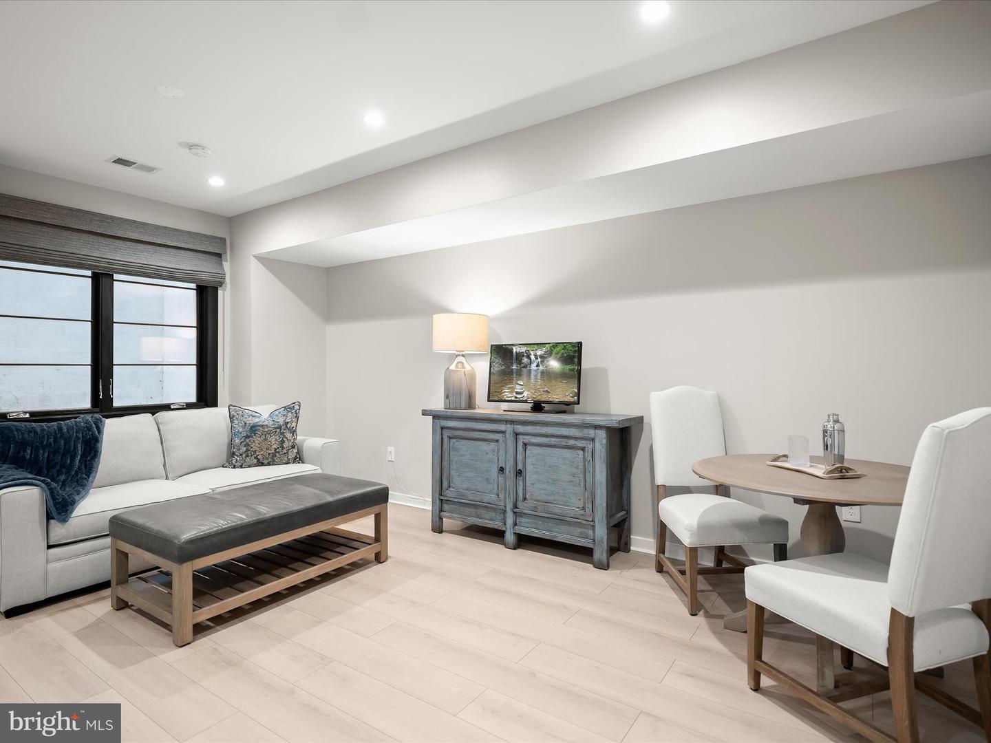 603 N ALFRED ST, ALEXANDRIA, Virginia 22314, 4 Bedrooms Bedrooms, ,4 BathroomsBathrooms,Residential,For sale,603 N ALFRED ST,VAAX2050582 MLS # VAAX2050582