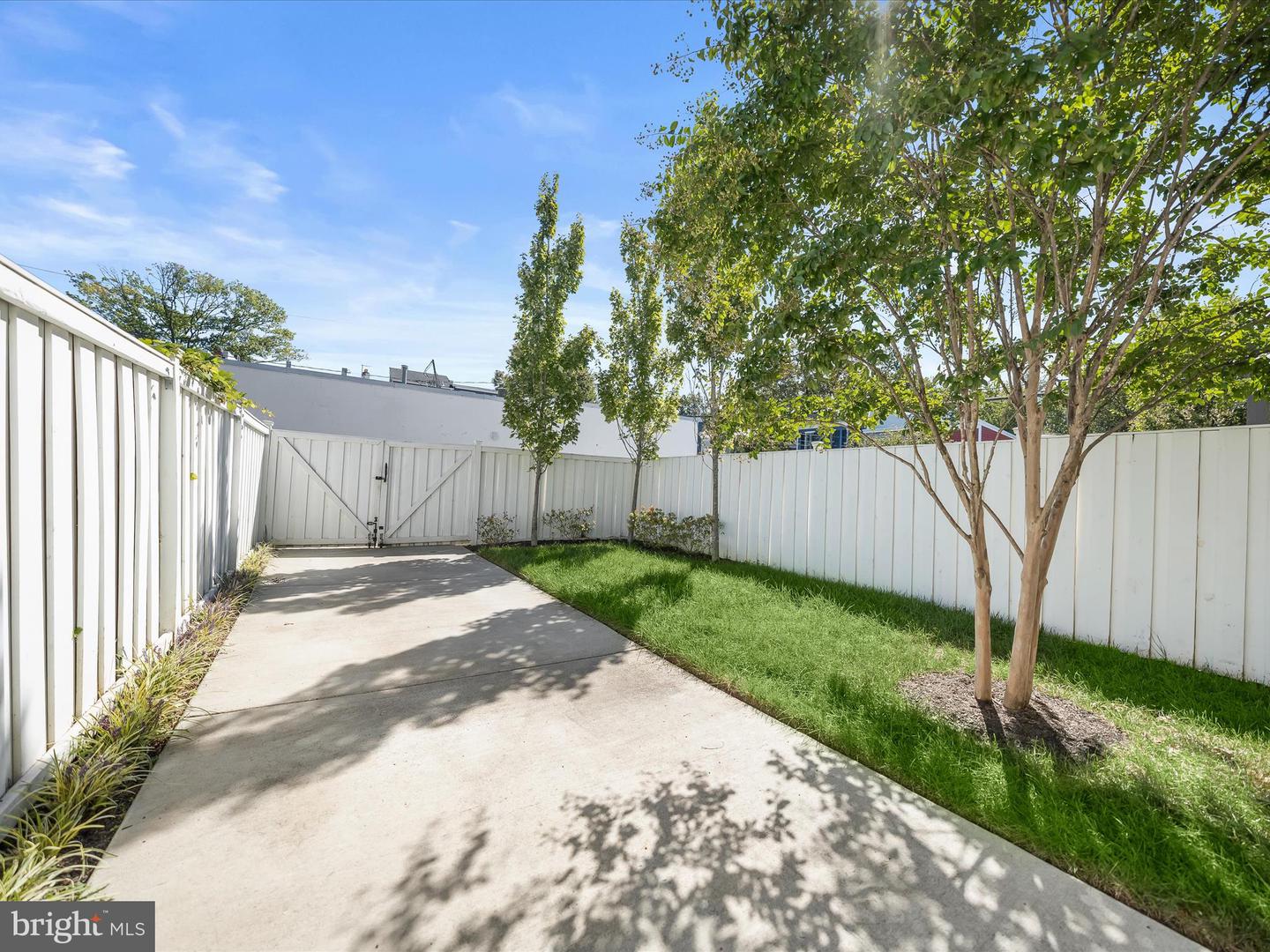 603 N ALFRED ST, ALEXANDRIA, Virginia 22314, 4 Bedrooms Bedrooms, ,4 BathroomsBathrooms,Residential,For sale,603 N ALFRED ST,VAAX2050582 MLS # VAAX2050582